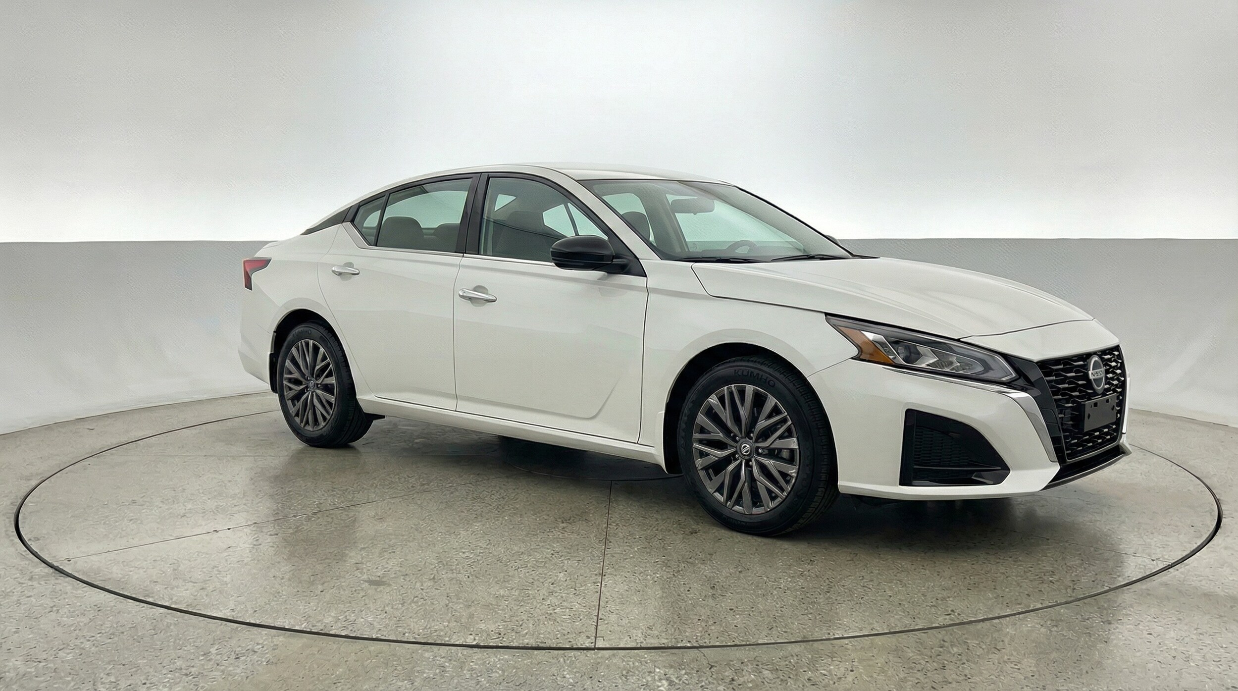 Thumbnail: 2025 Nissan Altima - 1