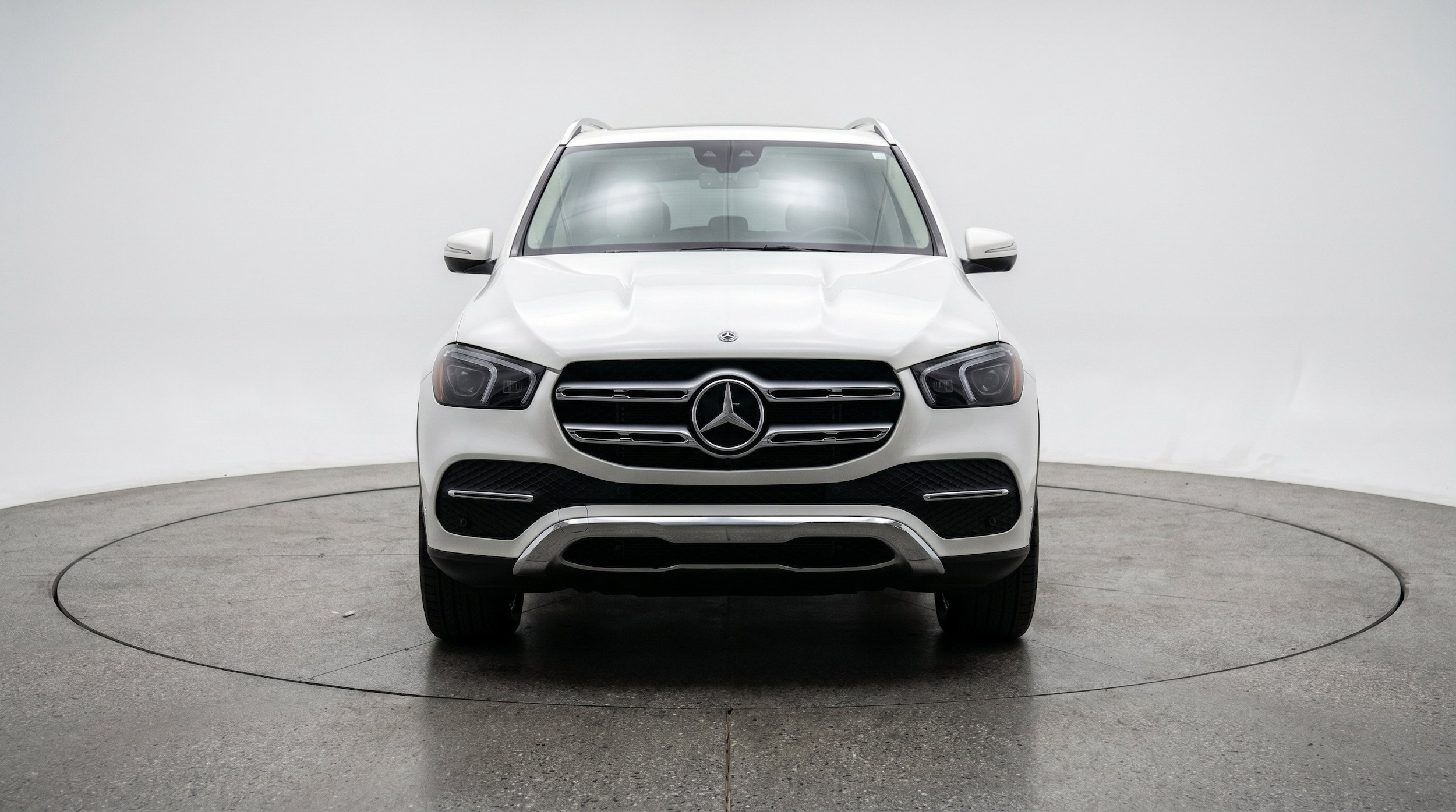 Thumbnail: 2026 Mercedes-Benz GLE - 2