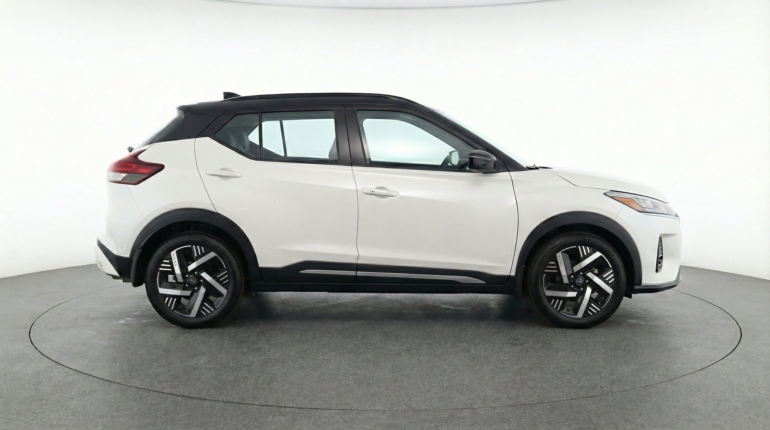 Thumbnail: 2026 Nissan Kicks - 11