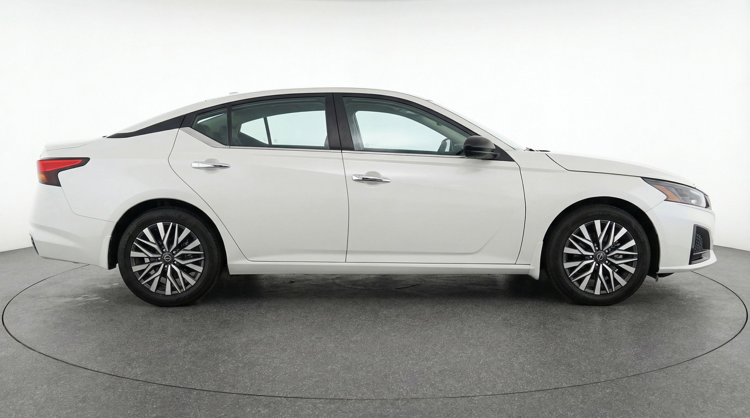 Thumbnail: 2025 Nissan Altima - 11