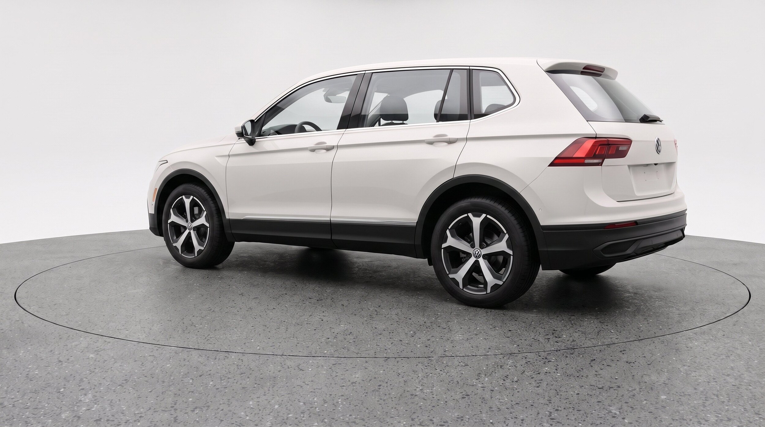 Thumbnail: 2026 Volkswagen Tiguan - 6