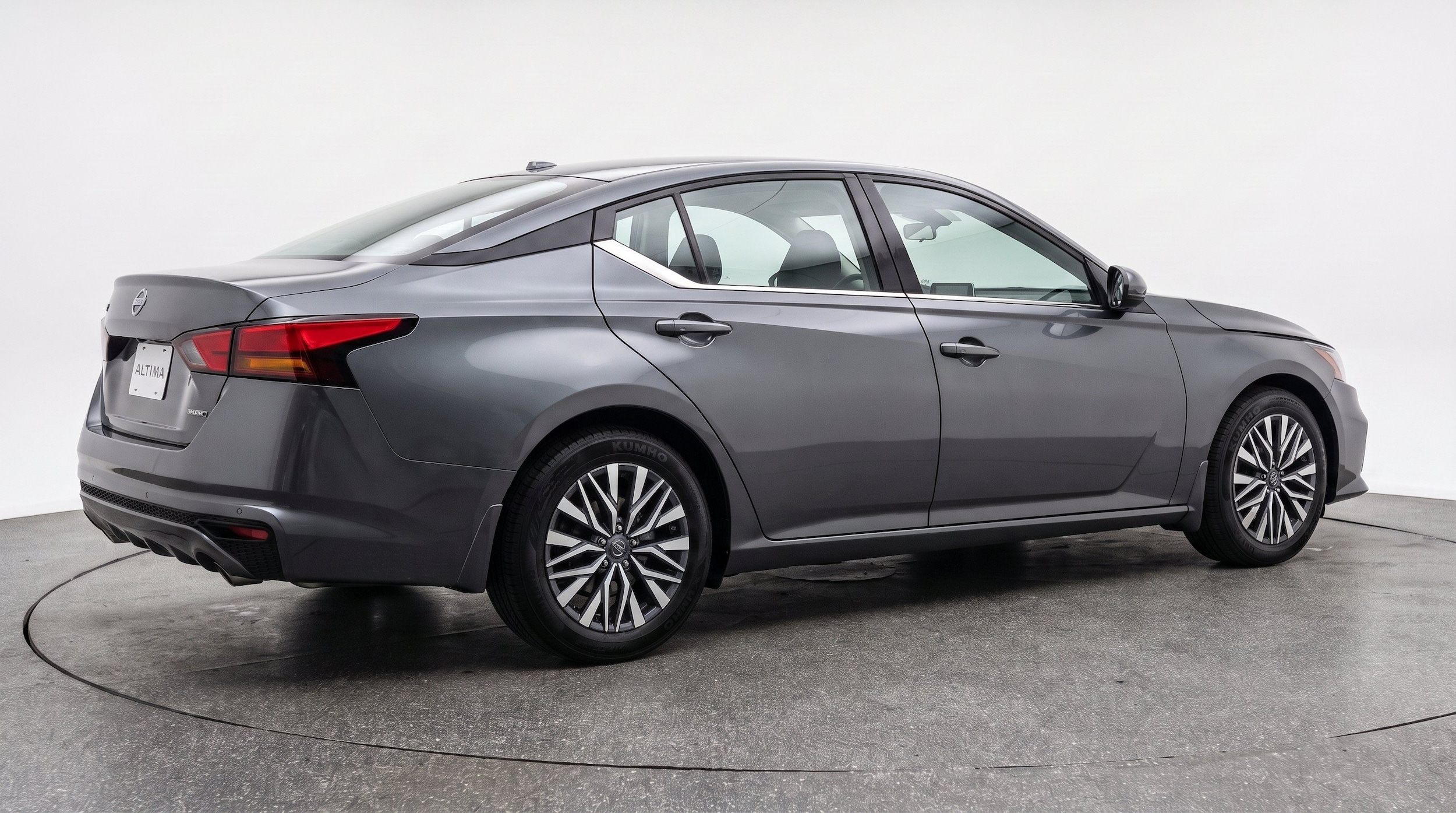Thumbnail: 2025 Nissan Altima - 9