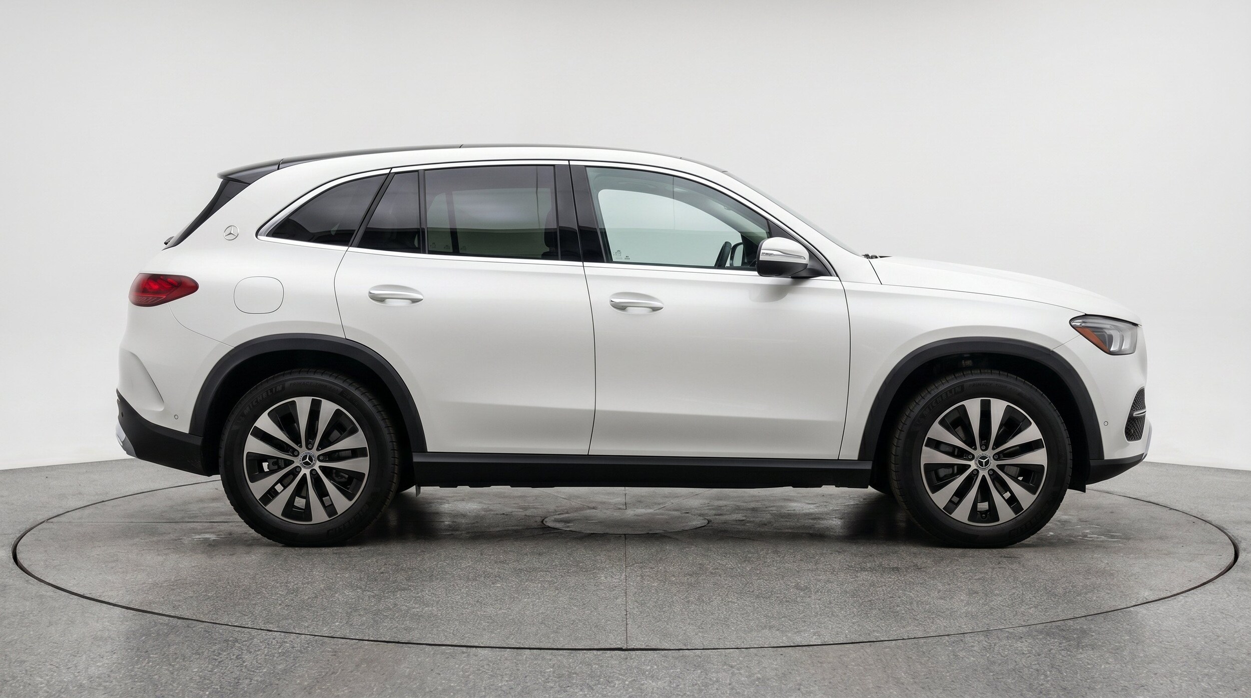 Thumbnail: 2026 Mercedes-Benz GLE - 11