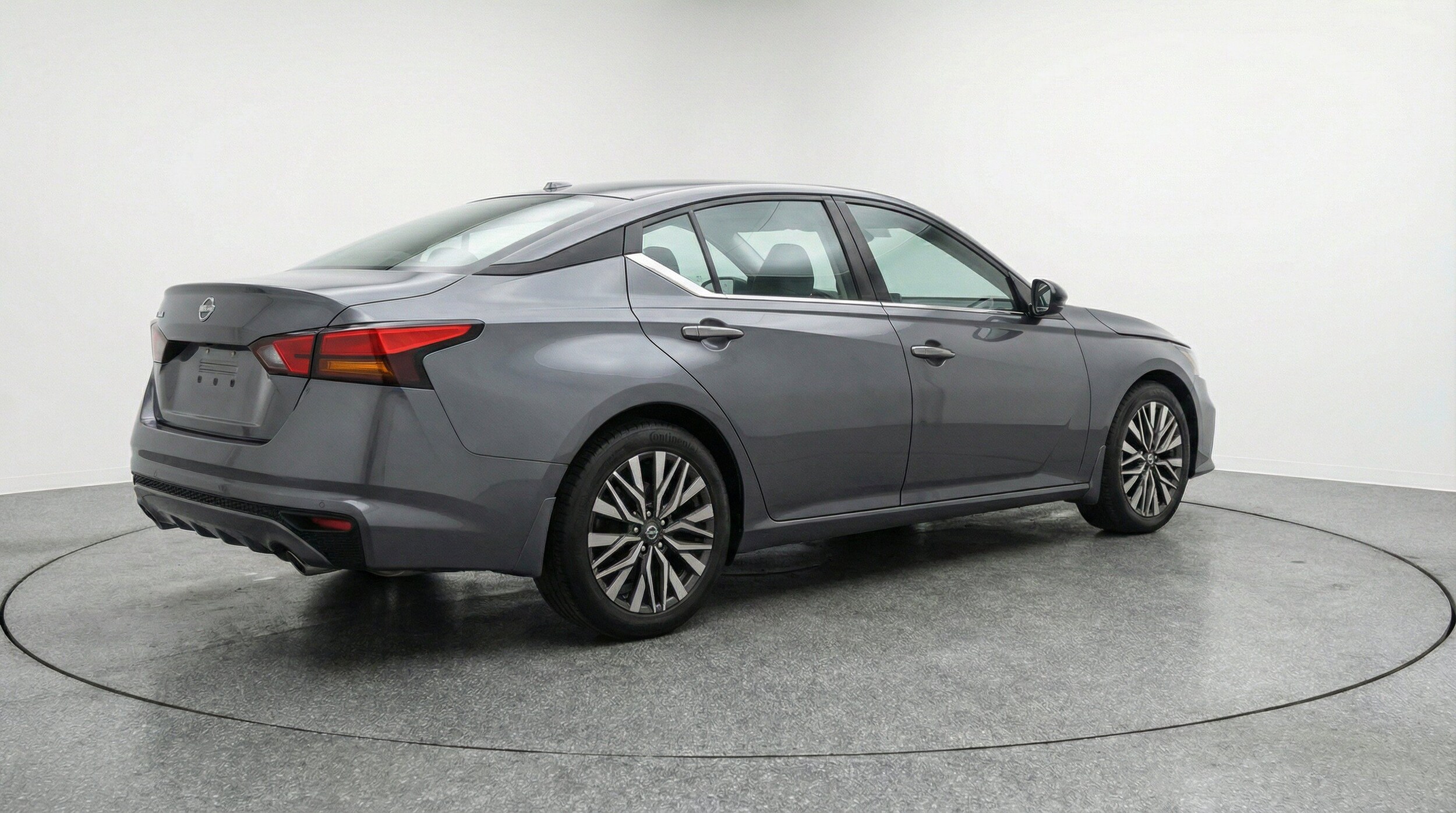 Thumbnail: 2025 Nissan Altima - 9
