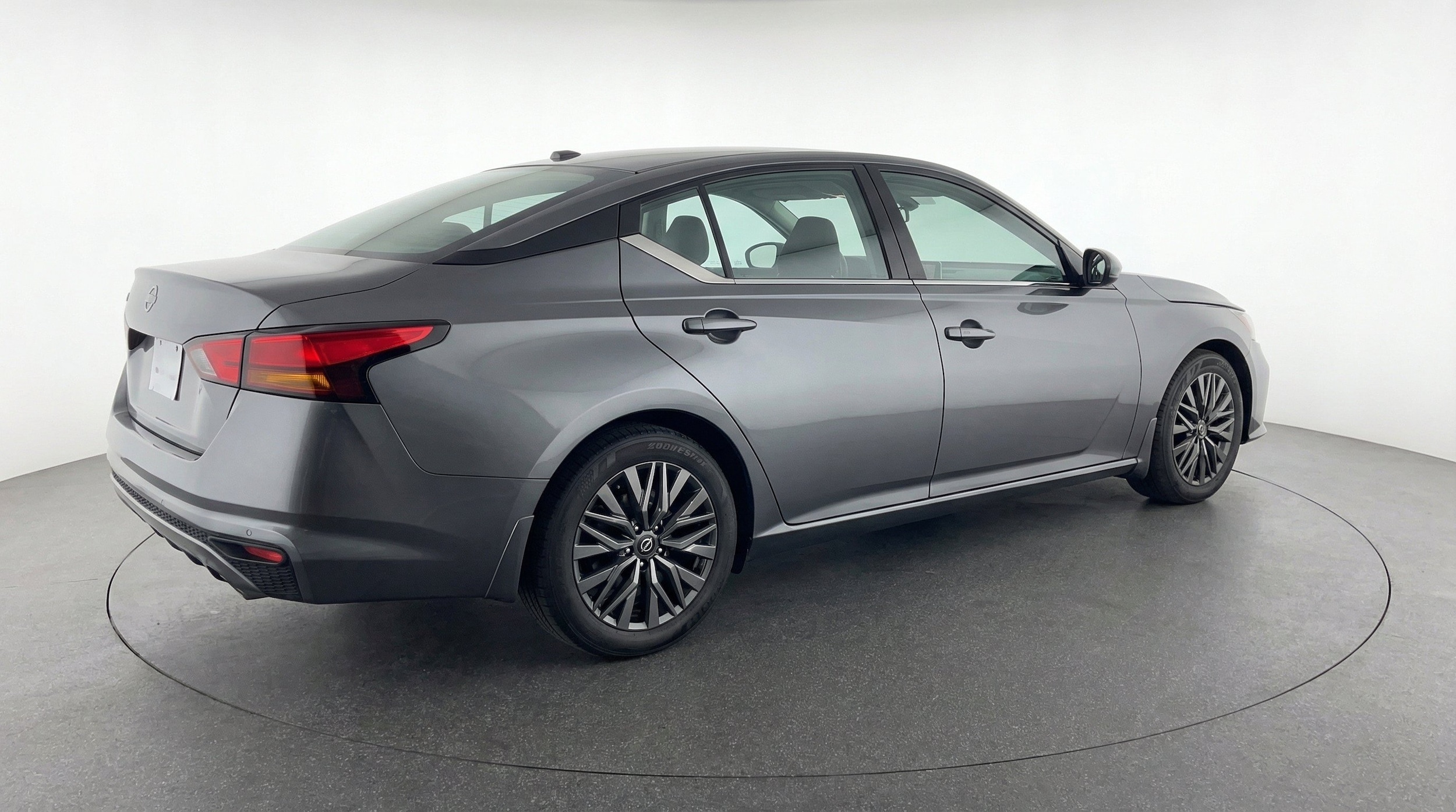 Thumbnail: 2025 Nissan Altima - 9