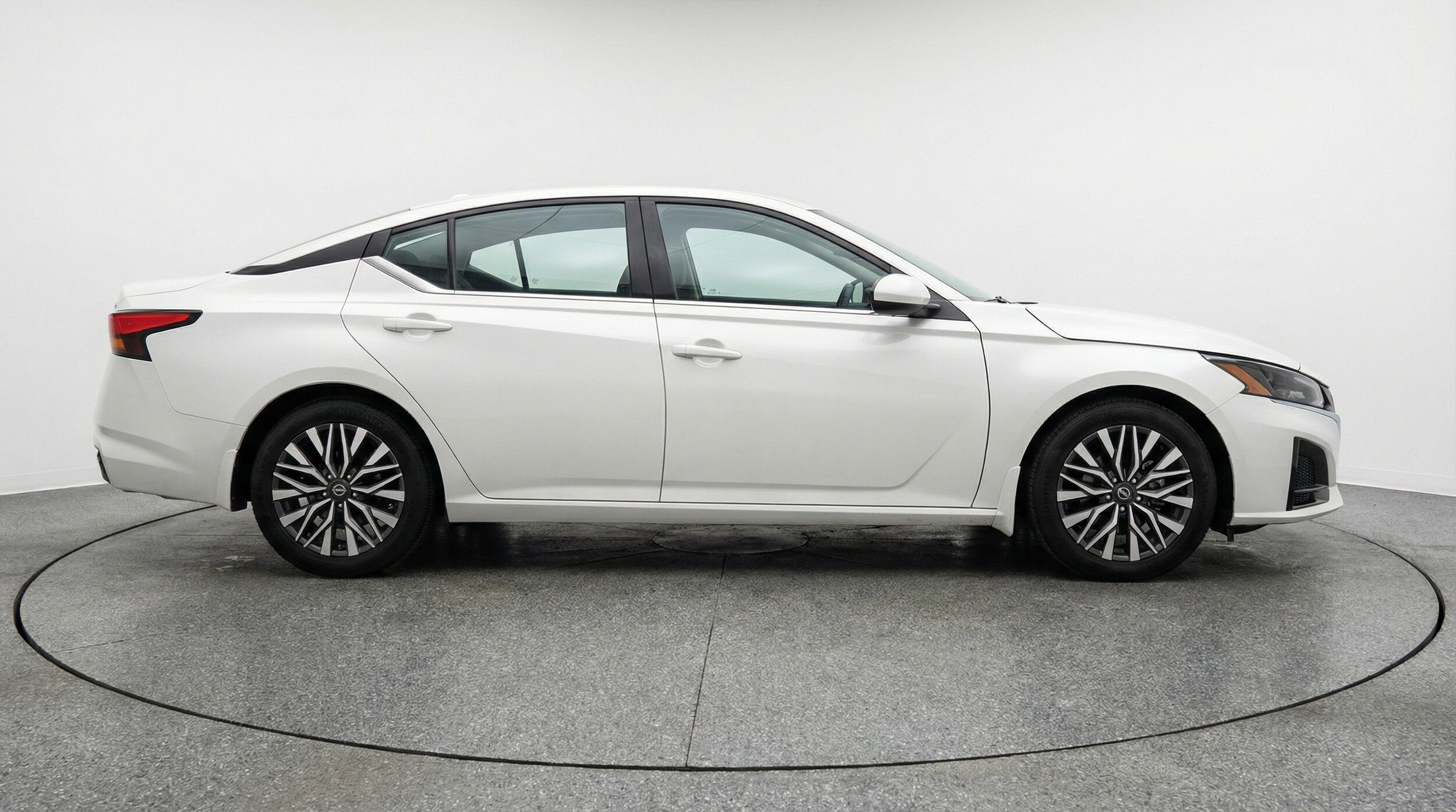 Thumbnail: 2025 Nissan Altima - 11