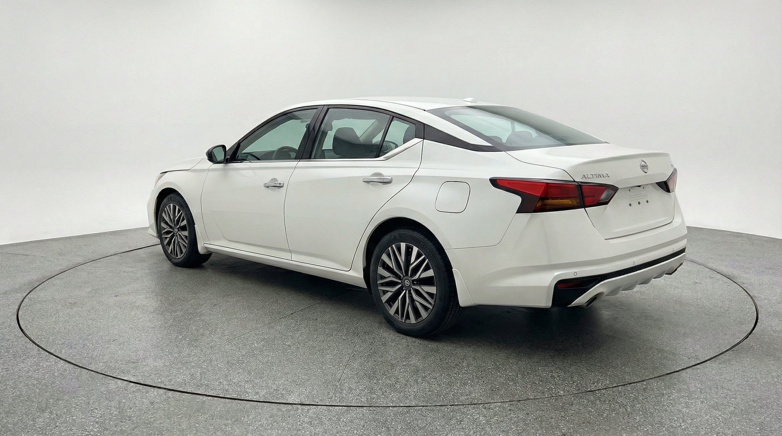 Thumbnail: 2025 Nissan Altima - 6