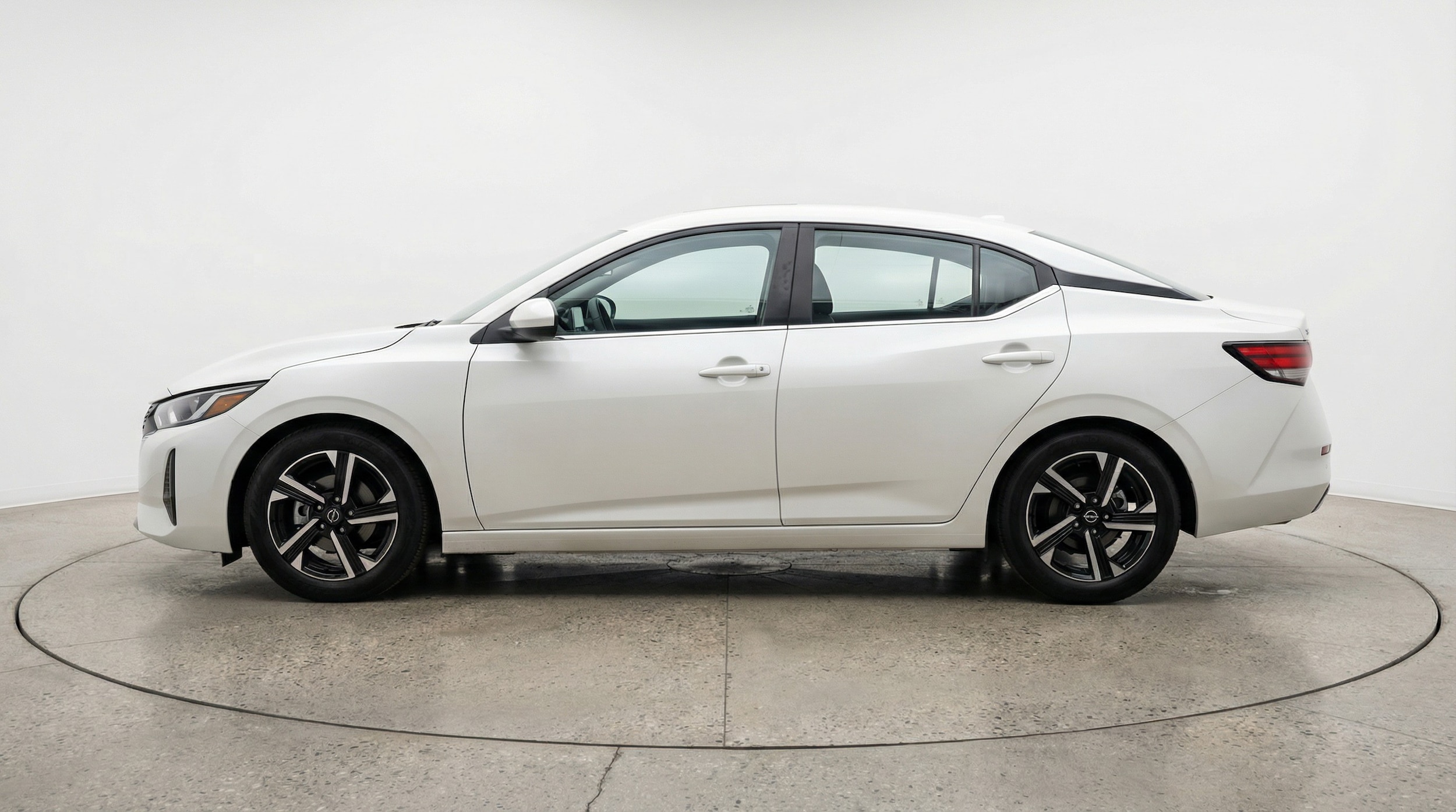 Thumbnail: 2025 Nissan Sentra - 4