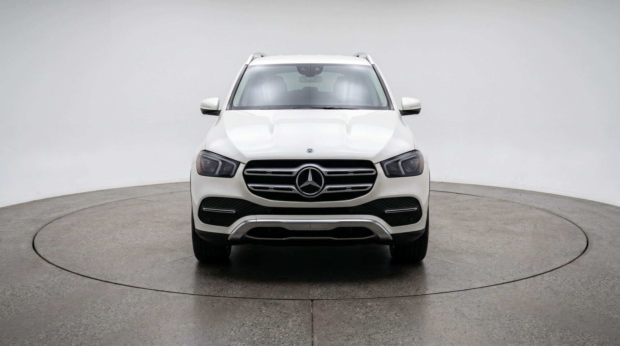 Thumbnail: 2026 Mercedes-Benz GLE - 2