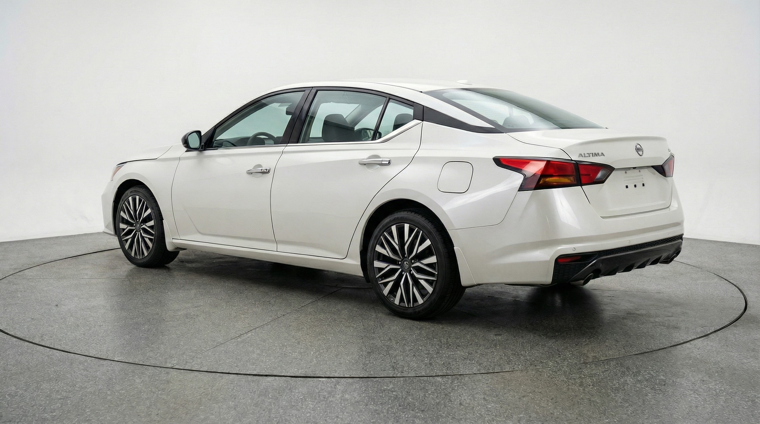 Thumbnail: 2025 Nissan Altima - 5