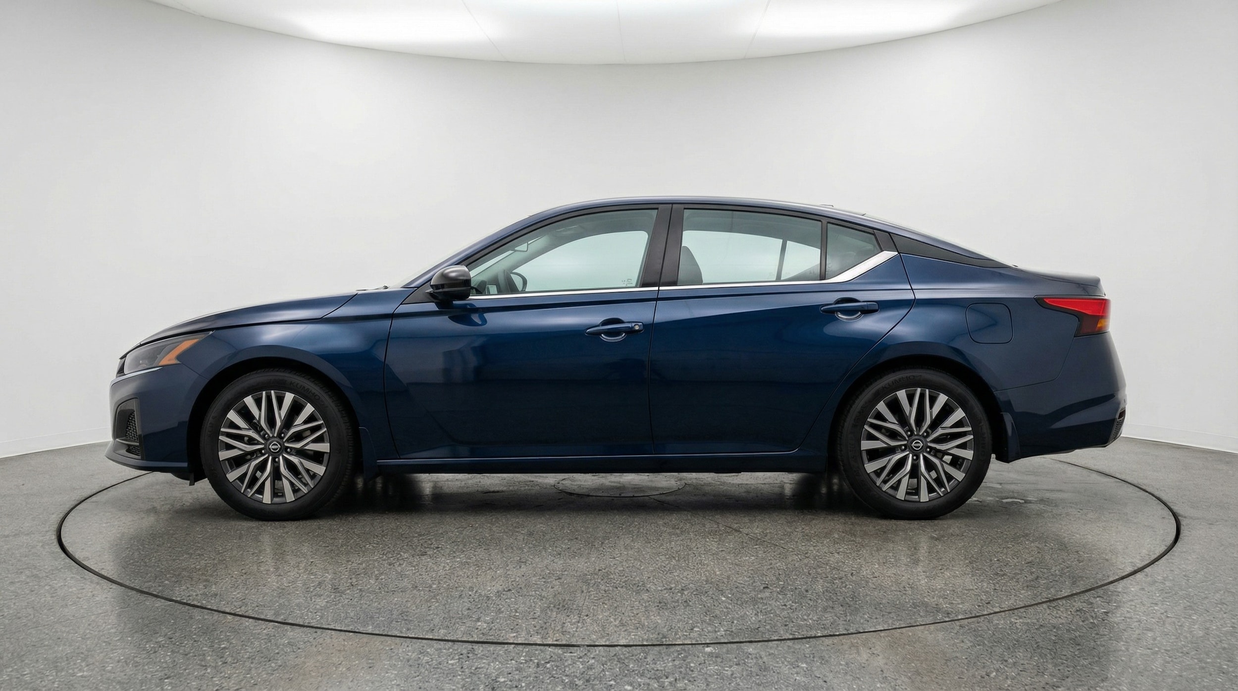 Thumbnail: 2025 Nissan Altima - 4