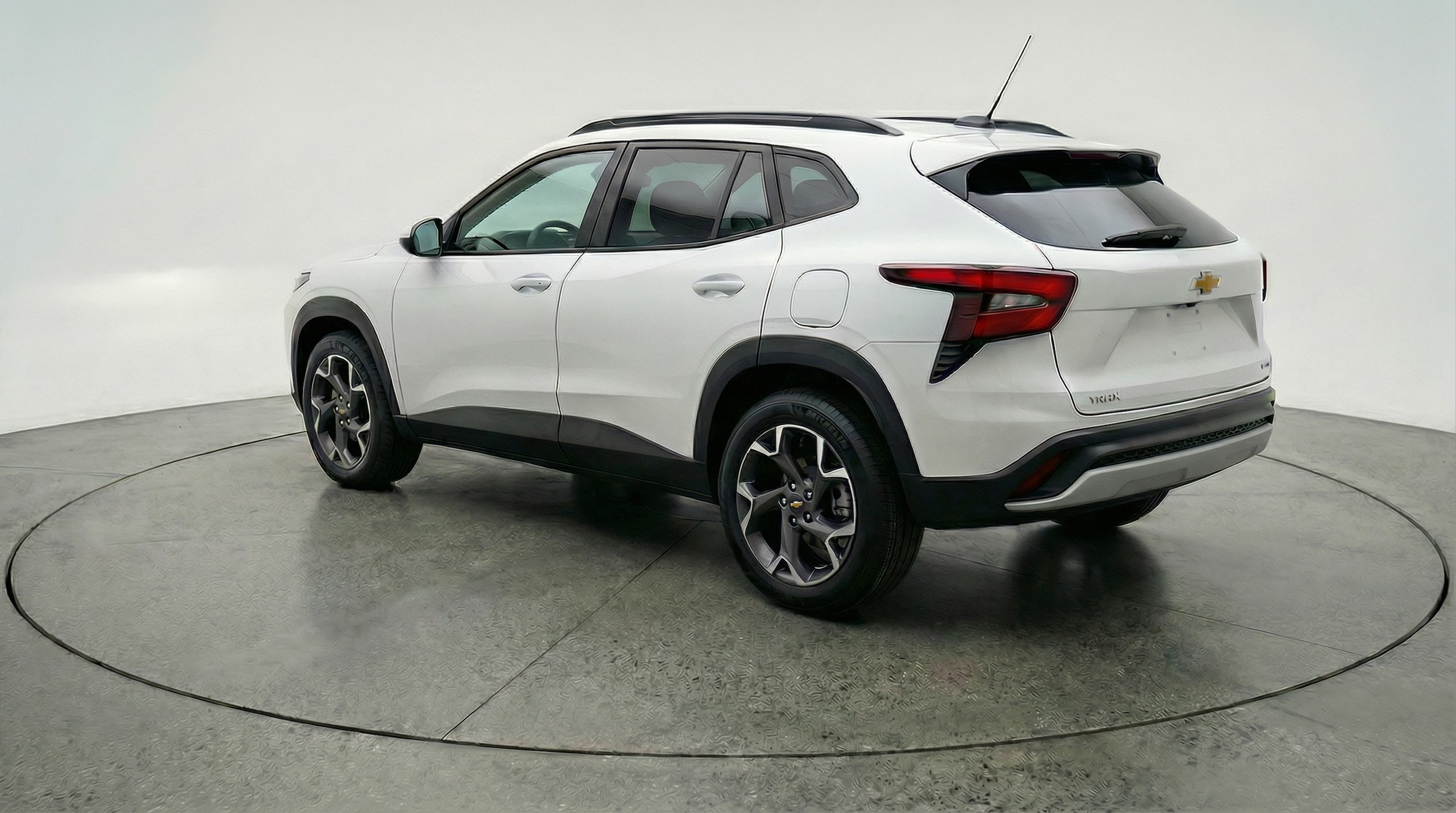 Thumbnail: 2025 Chevrolet Trax - 5