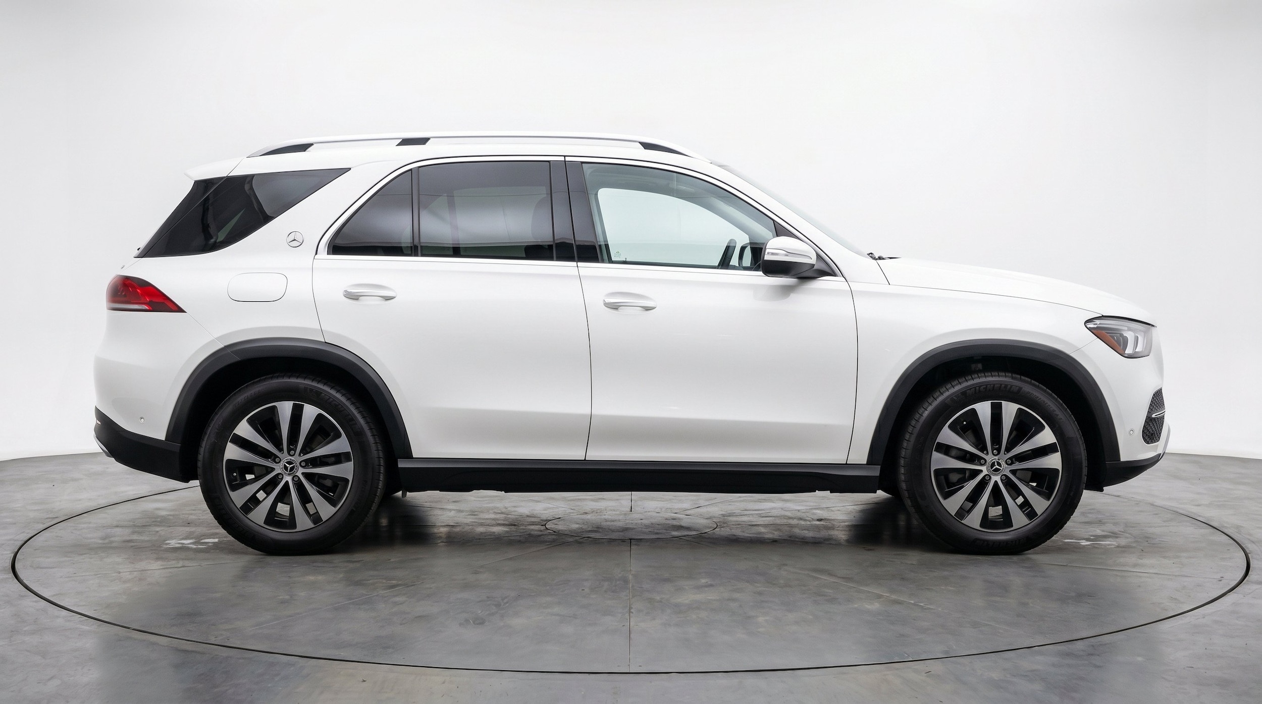Thumbnail: 2026 Mercedes-Benz GLE - 11