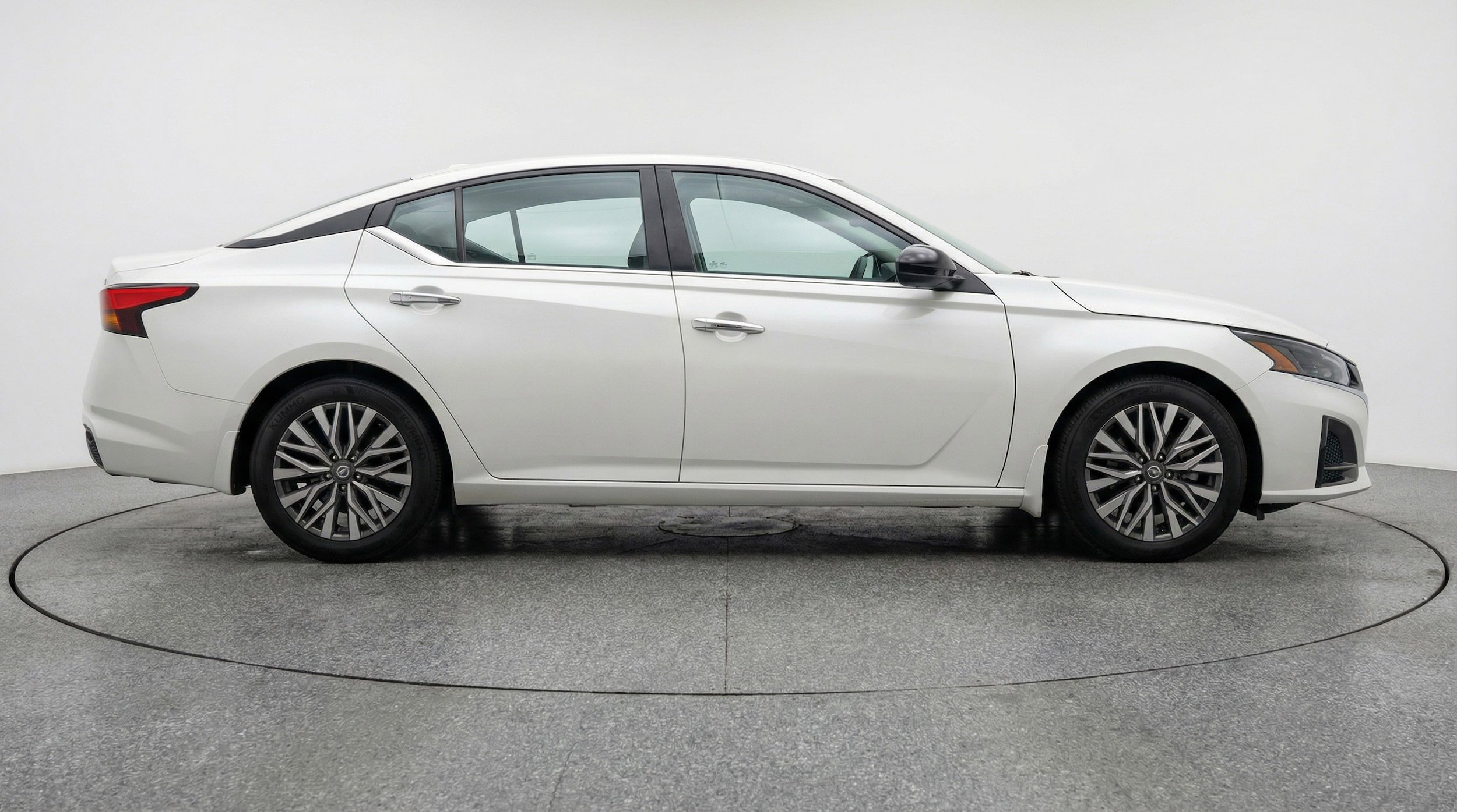 Thumbnail: 2025 Nissan Altima - 8