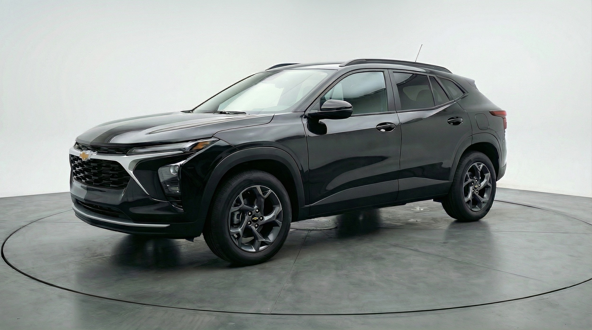 Thumbnail: 2025 Chevrolet Trax - 3