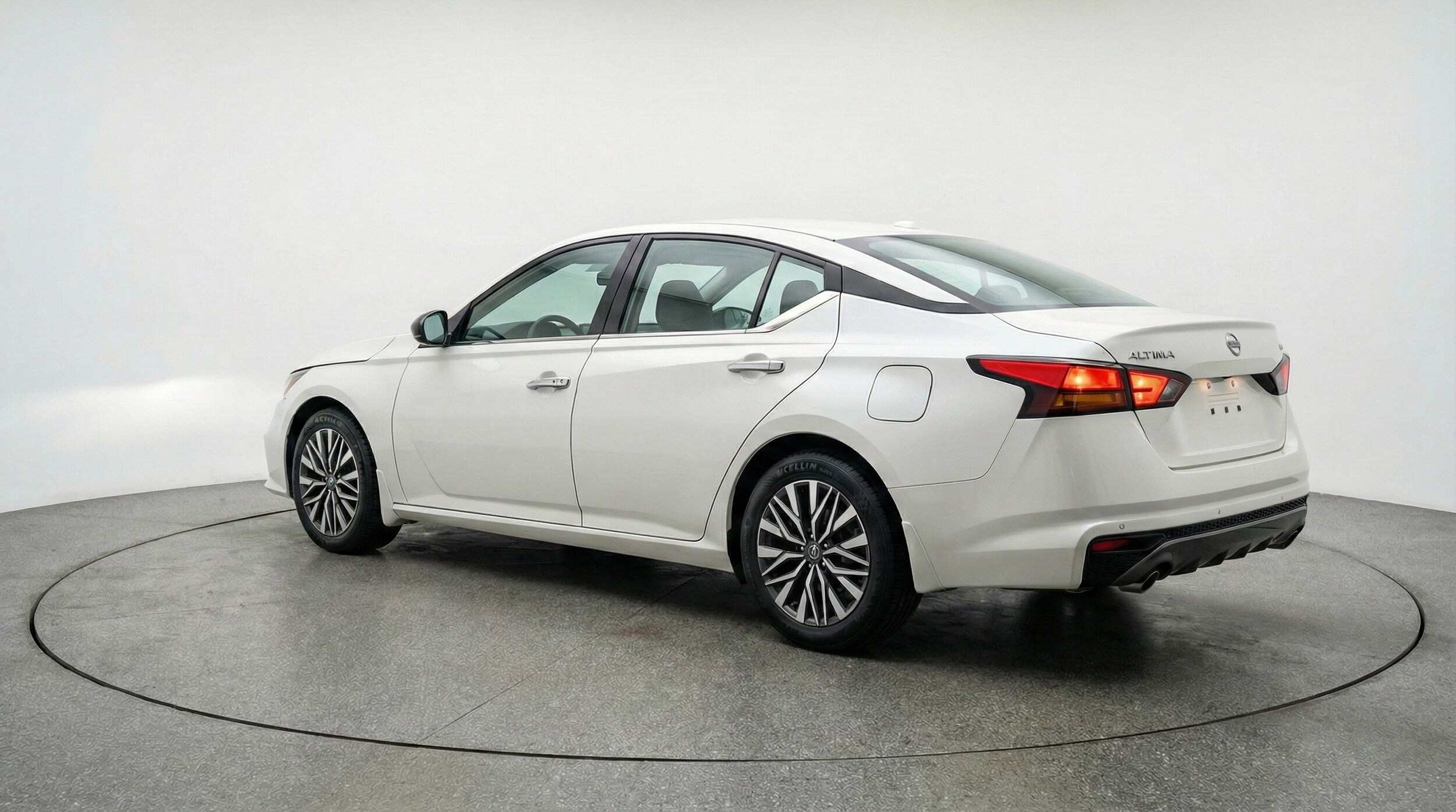 Thumbnail: 2025 Nissan Altima - 6