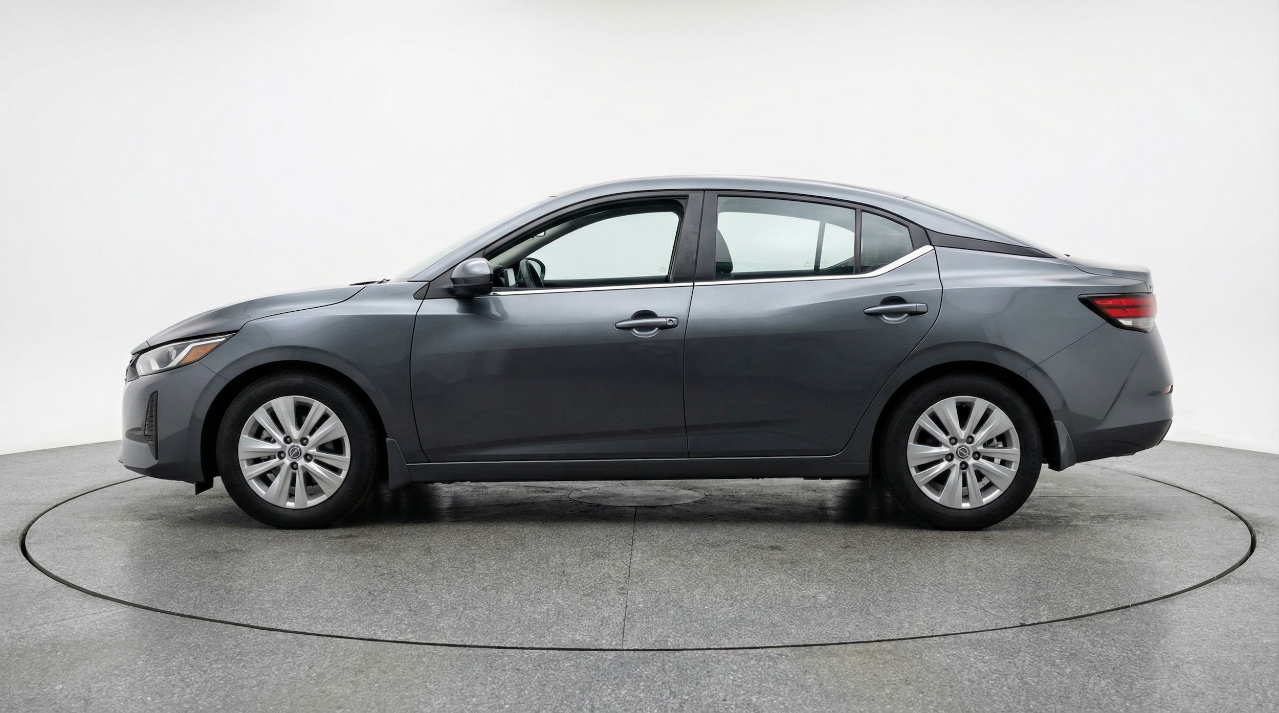 Thumbnail: 2025 Nissan Sentra - 4