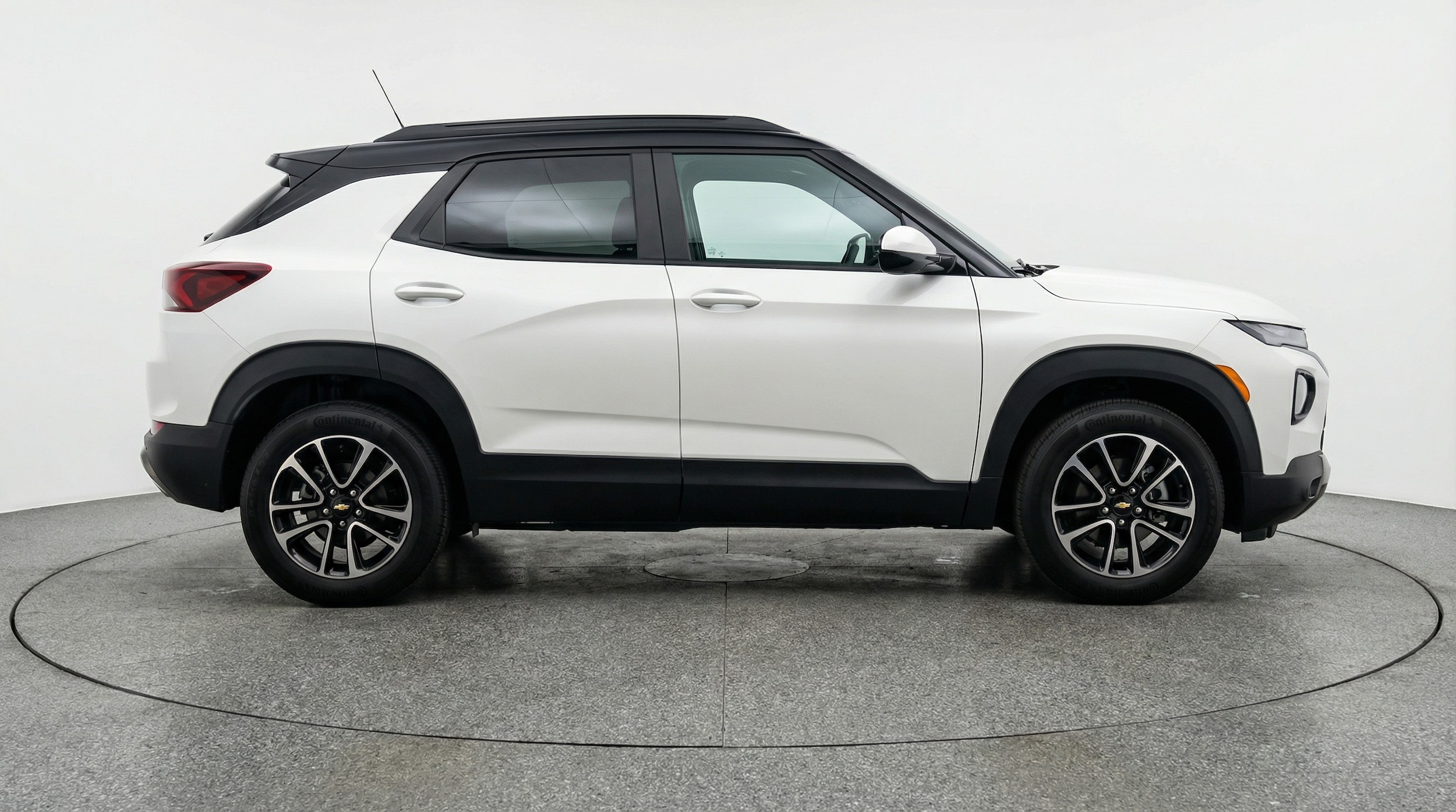 Thumbnail: 2025 Chevrolet TrailBlazer - 8