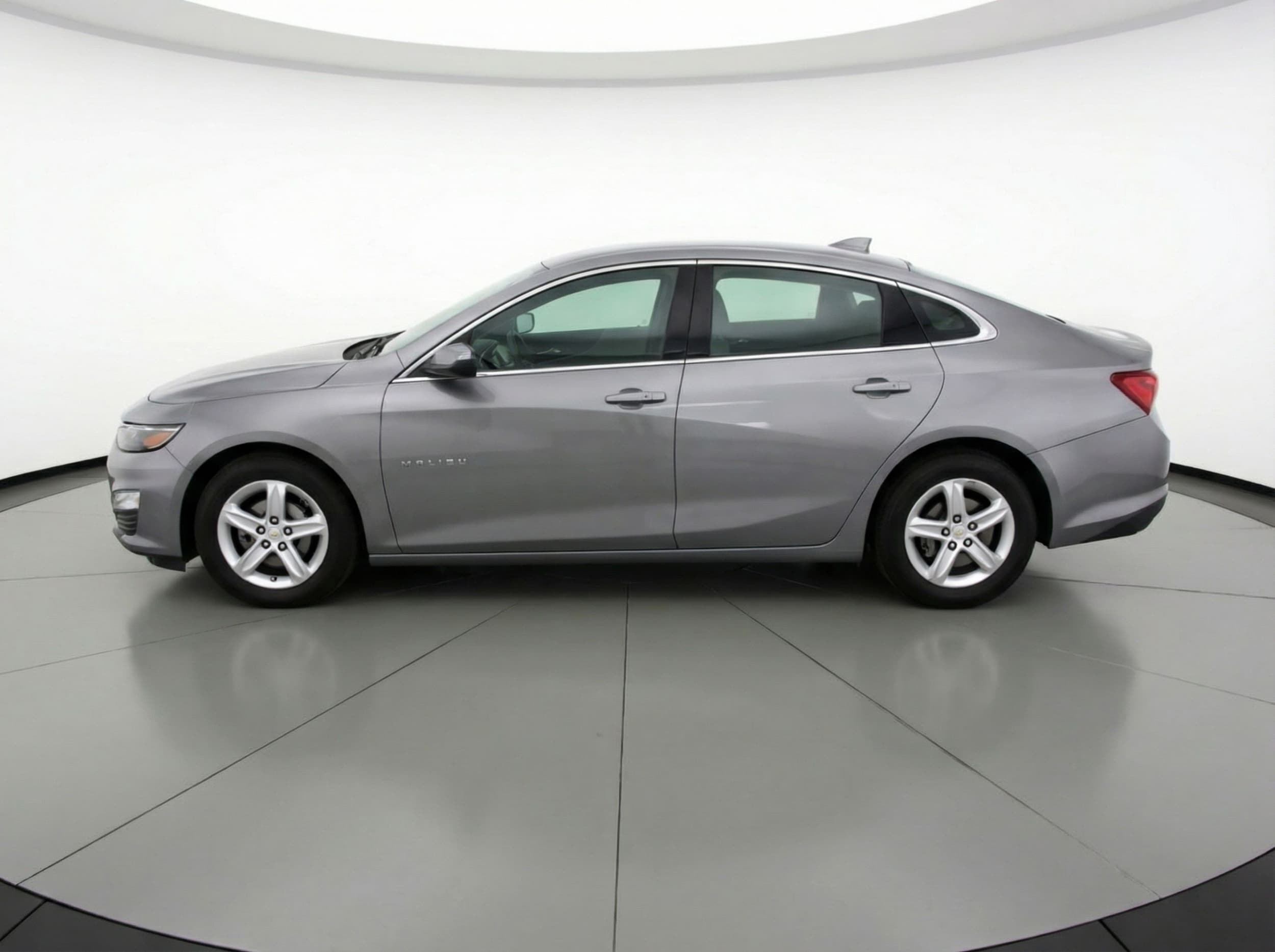 Thumbnail: 2024 Chevrolet Malibu - 4