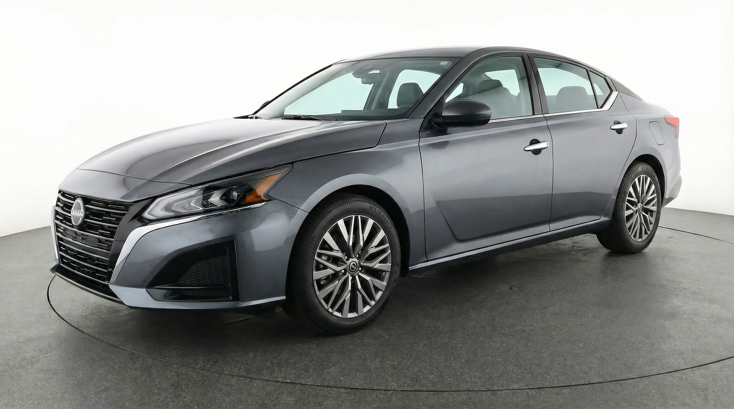 Thumbnail: 2025 Nissan Altima - 3