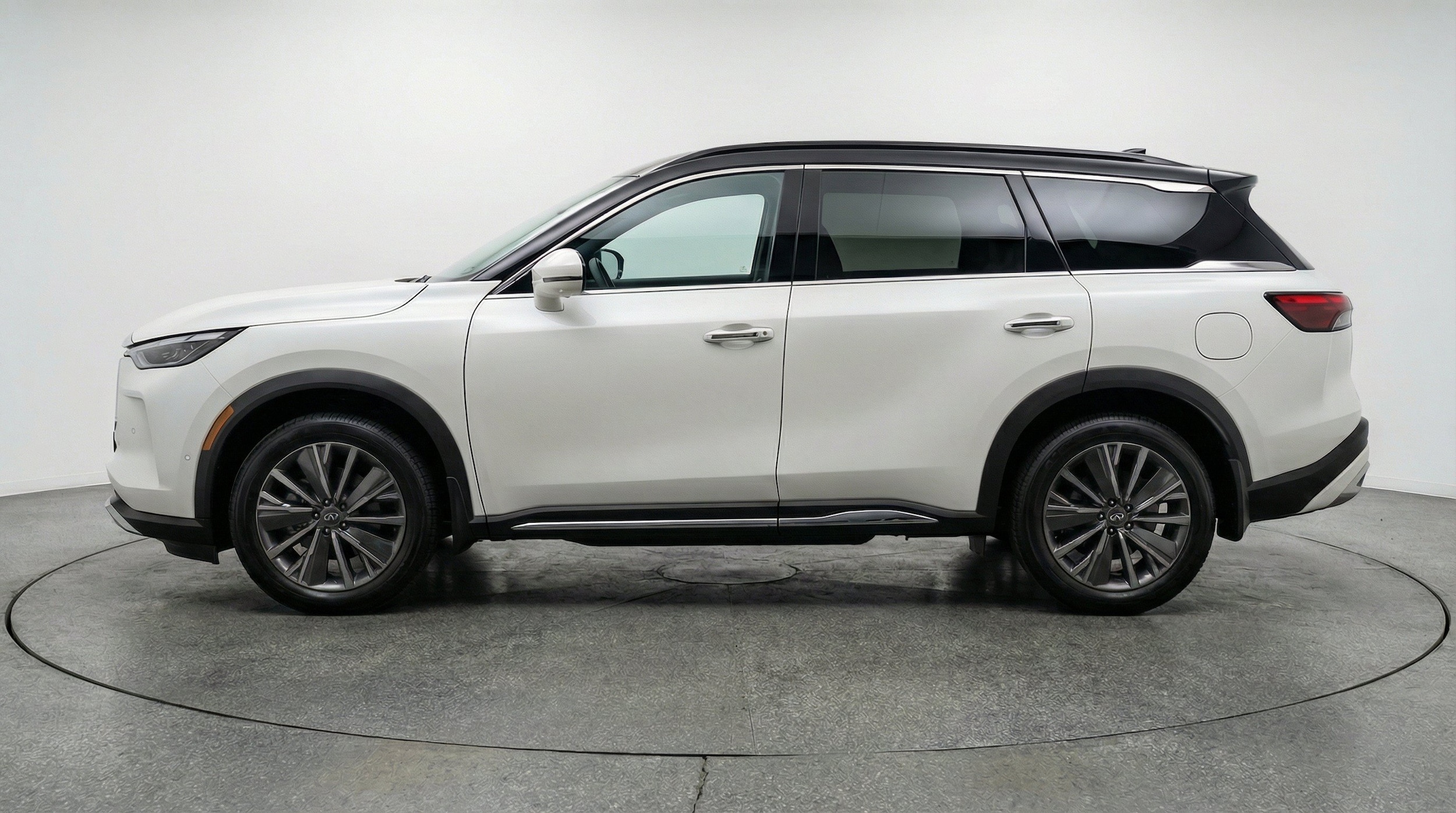 Thumbnail: 2026 INFINITI QX60 - 5
