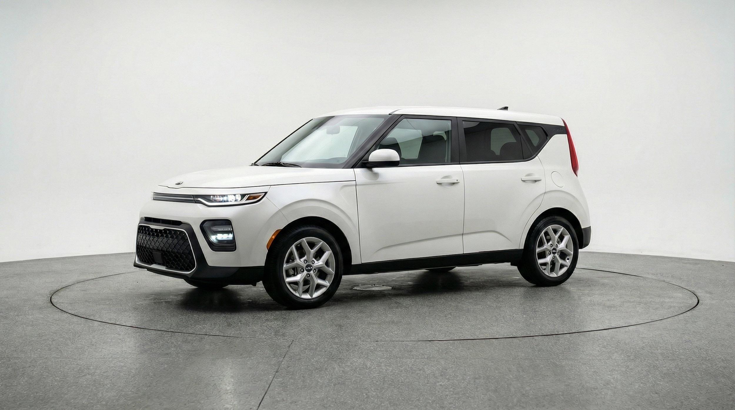 Thumbnail: 2025 Kia Soul - 3