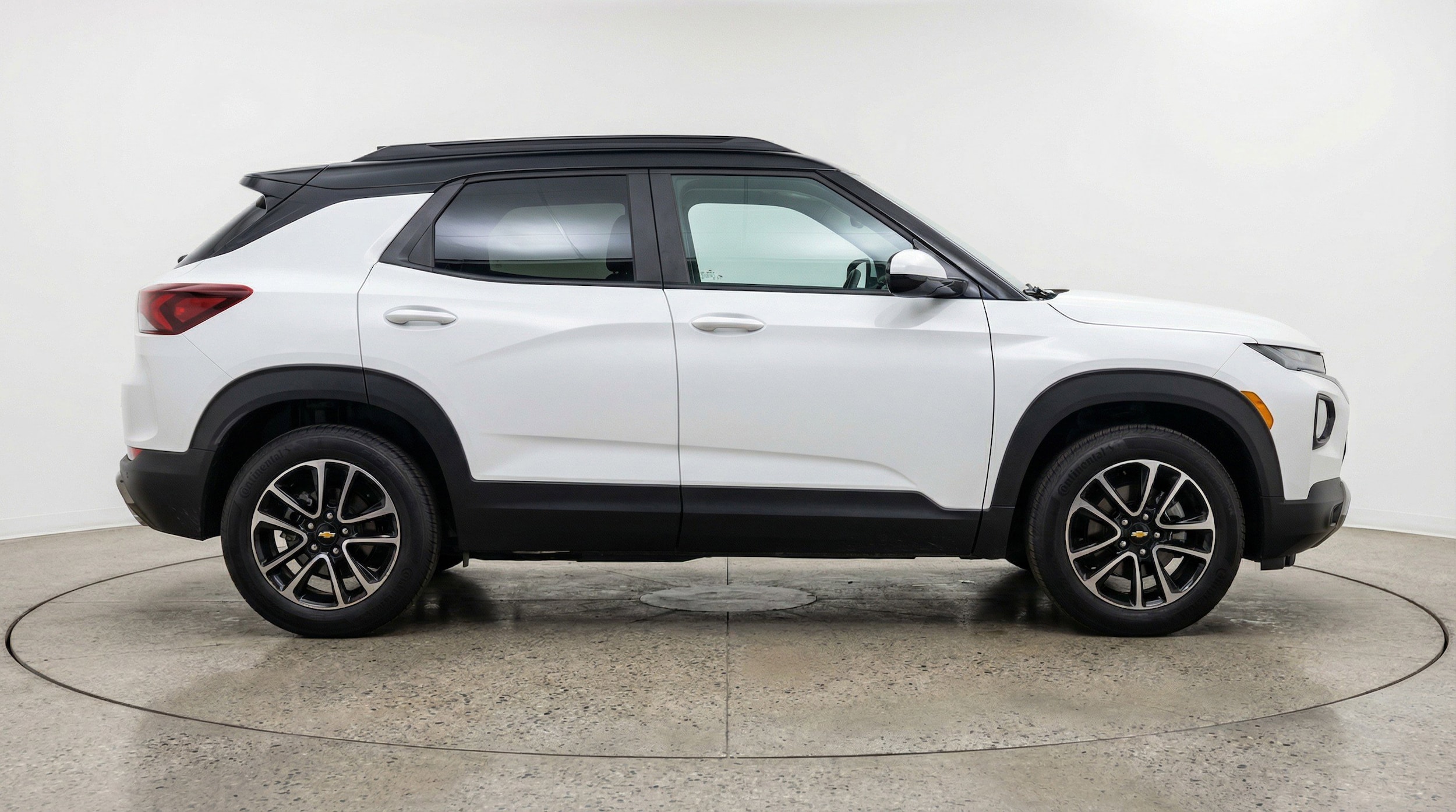 Thumbnail: 2025 Chevrolet TrailBlazer - 11