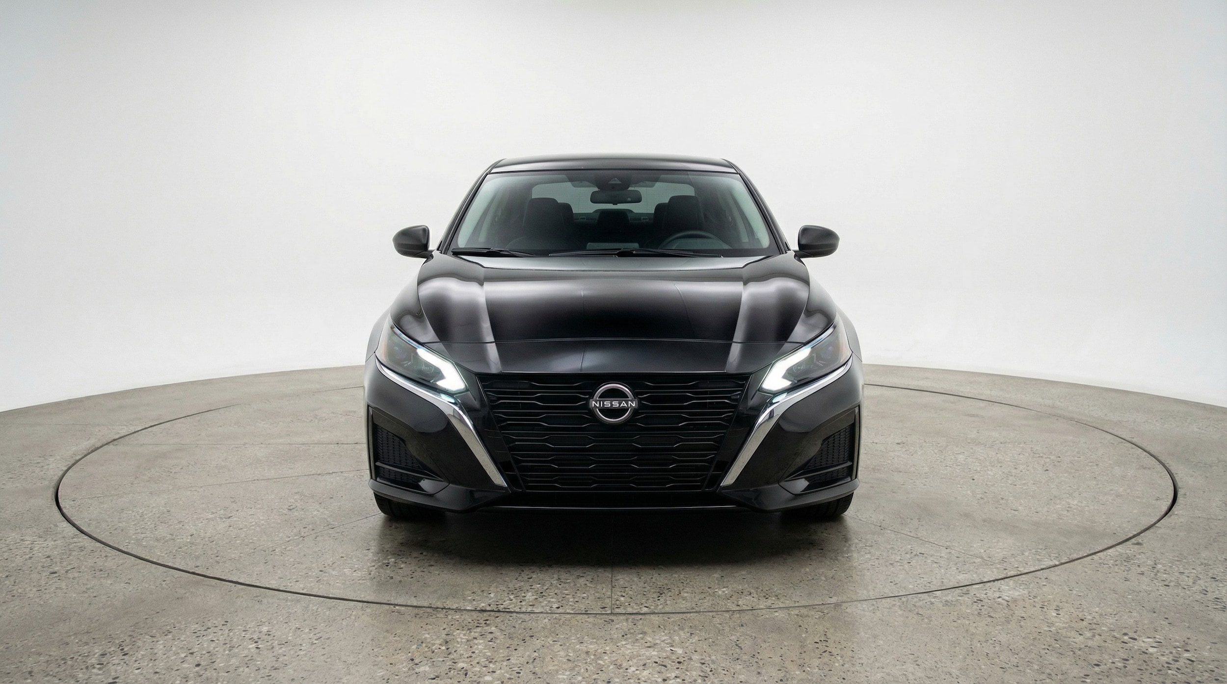 Thumbnail: 2025 Nissan Altima - 2