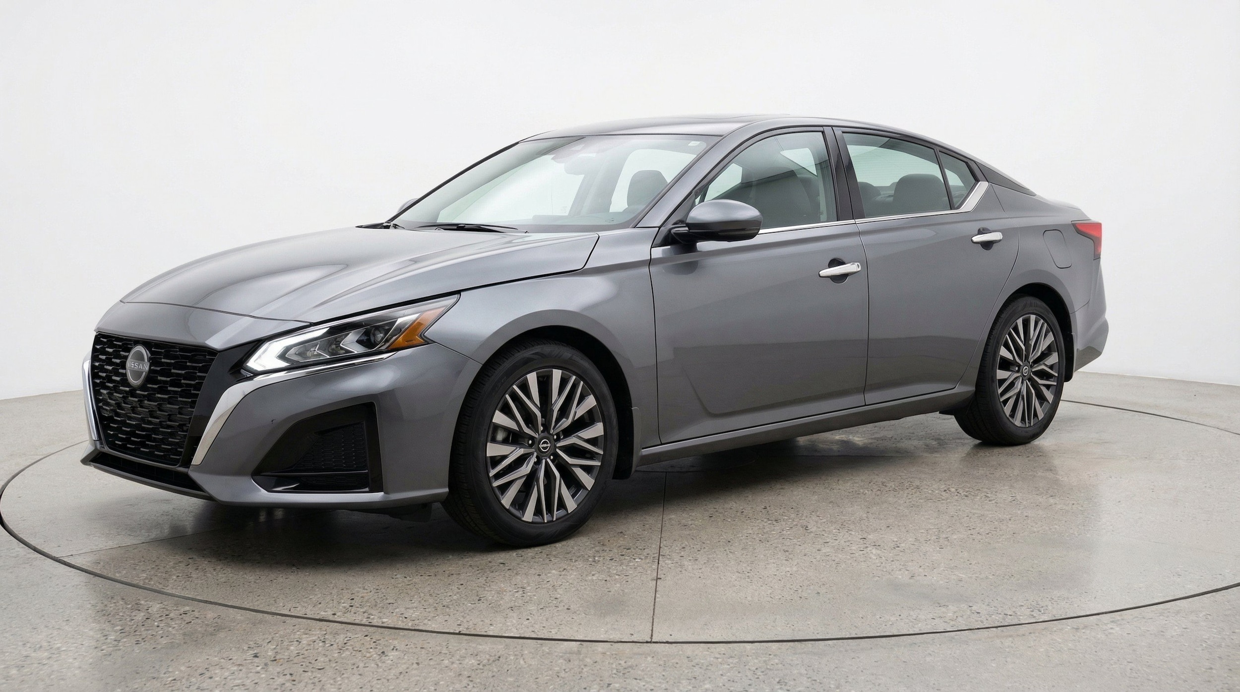 Thumbnail: 2025 Nissan Altima - 3