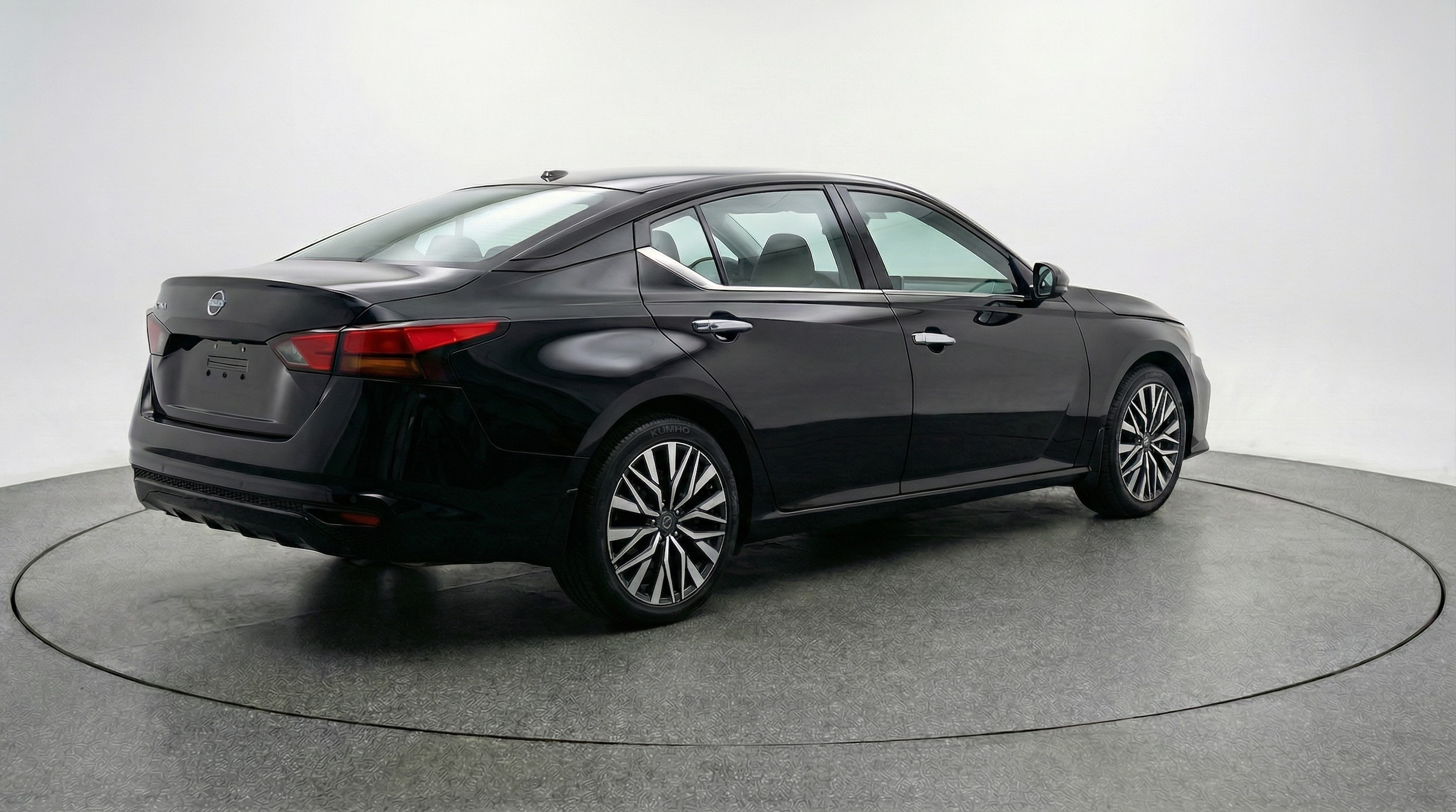 Thumbnail: 2025 Nissan Altima - 7