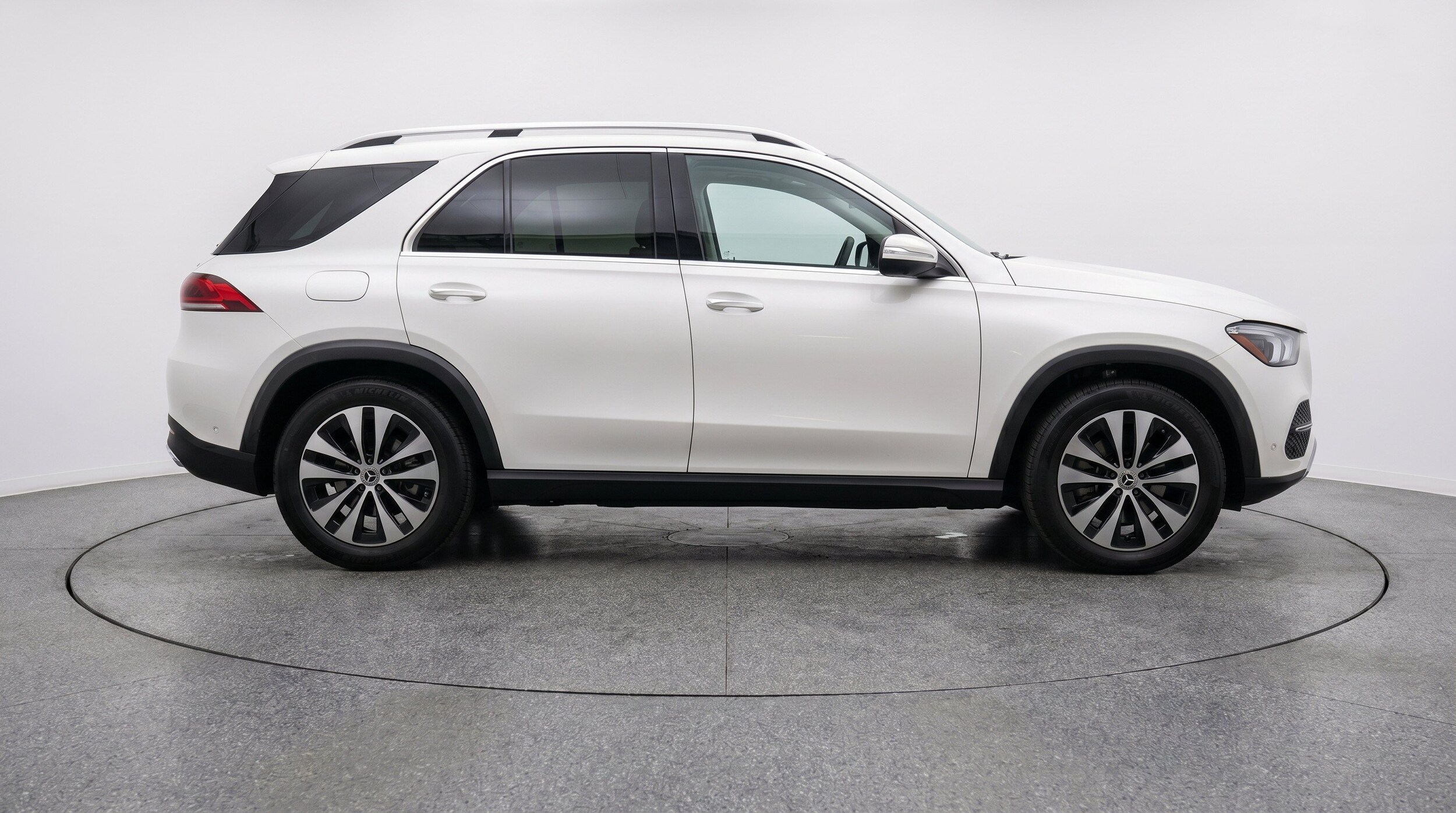Thumbnail: 2026 Mercedes-Benz GLE - 11