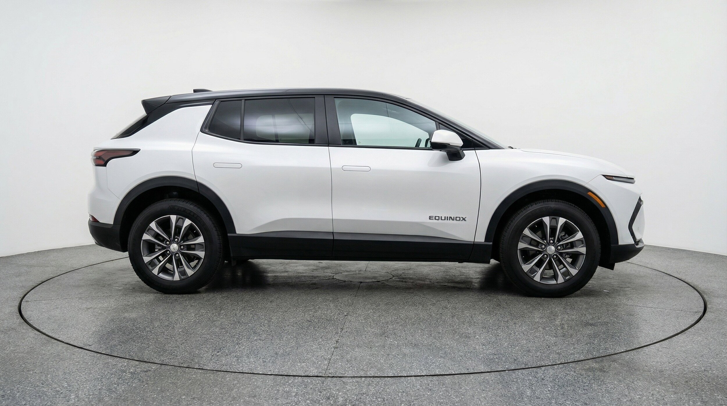 Thumbnail: 2025 Chevrolet Equinox - 11