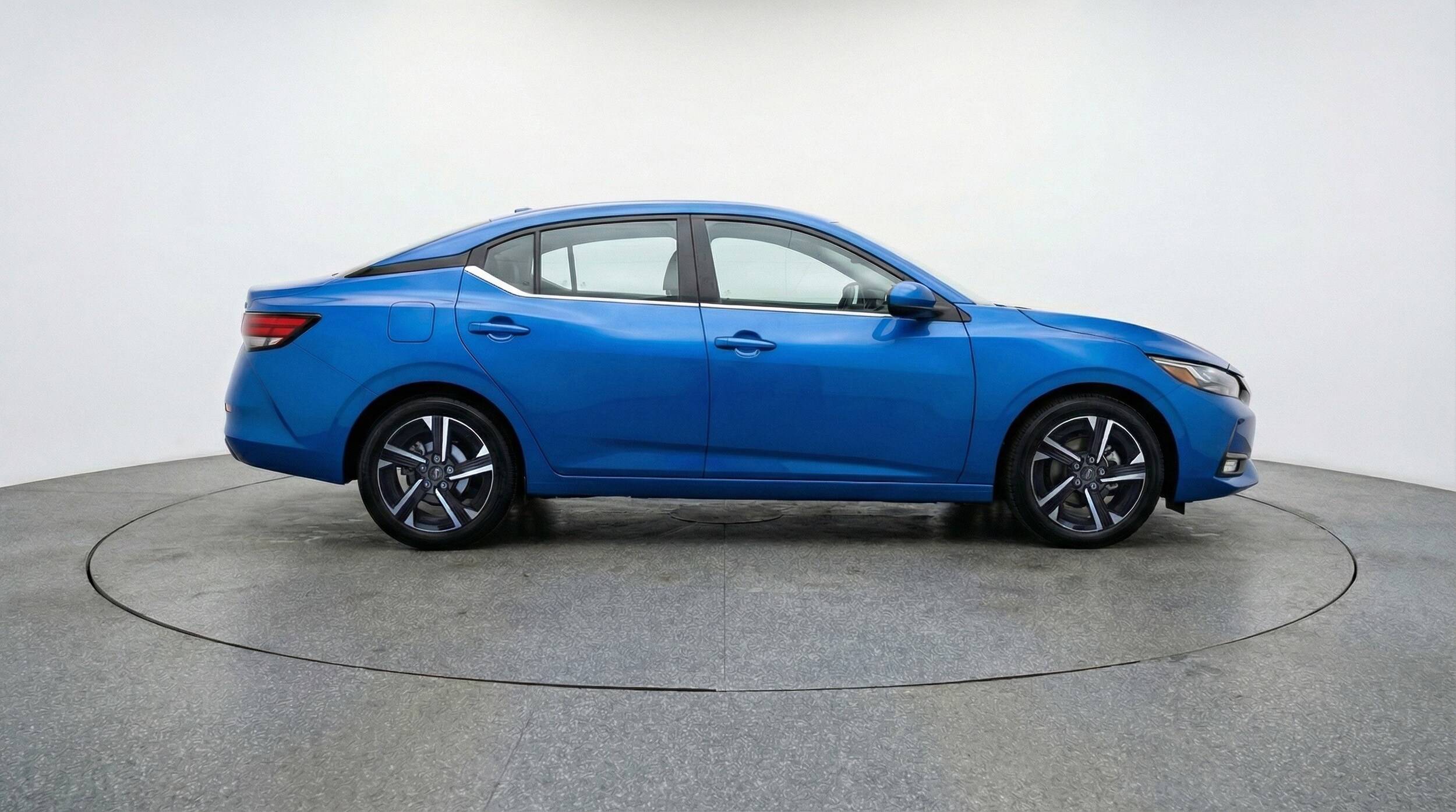 Thumbnail: 2025 Nissan Sentra - 11