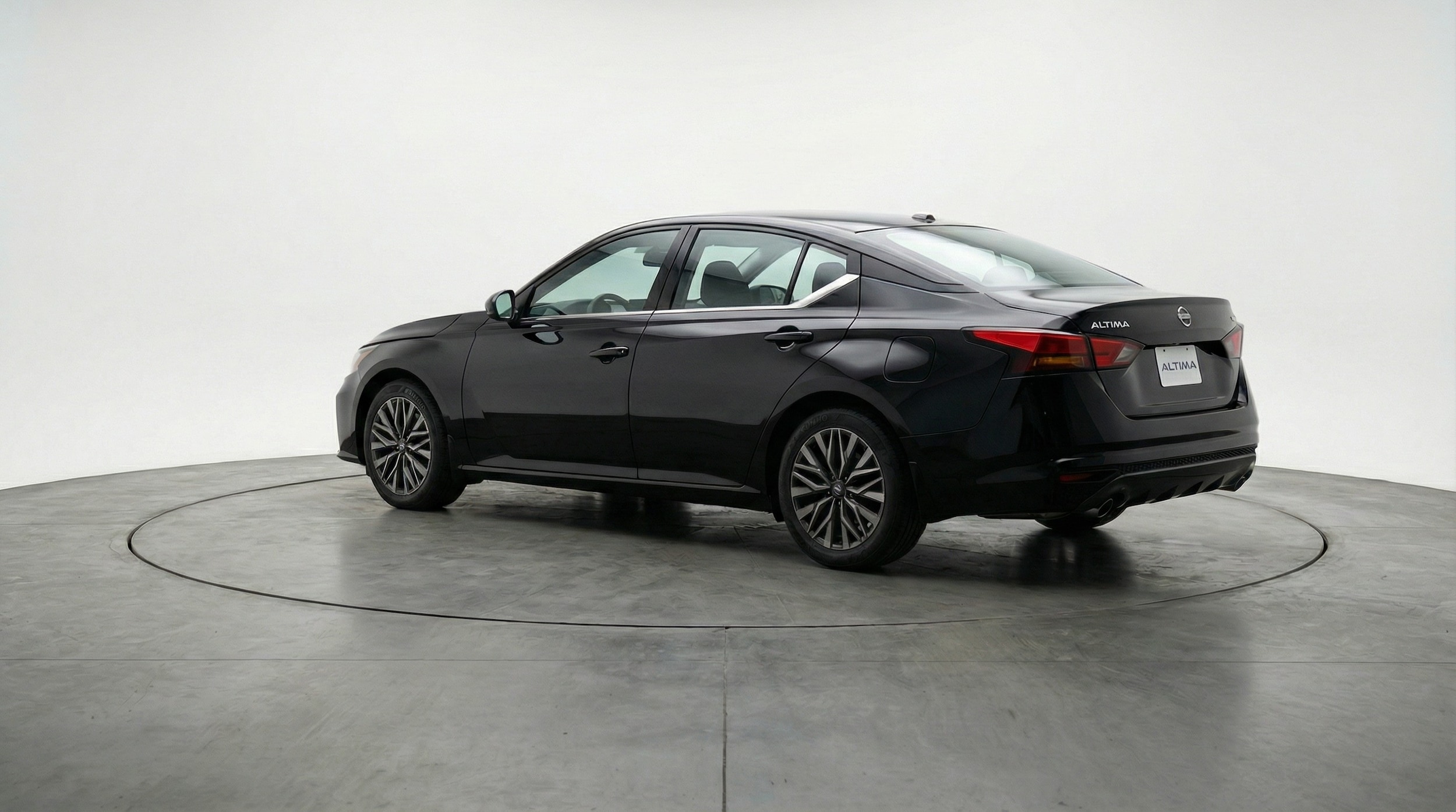 Thumbnail: 2025 Nissan Altima - 5