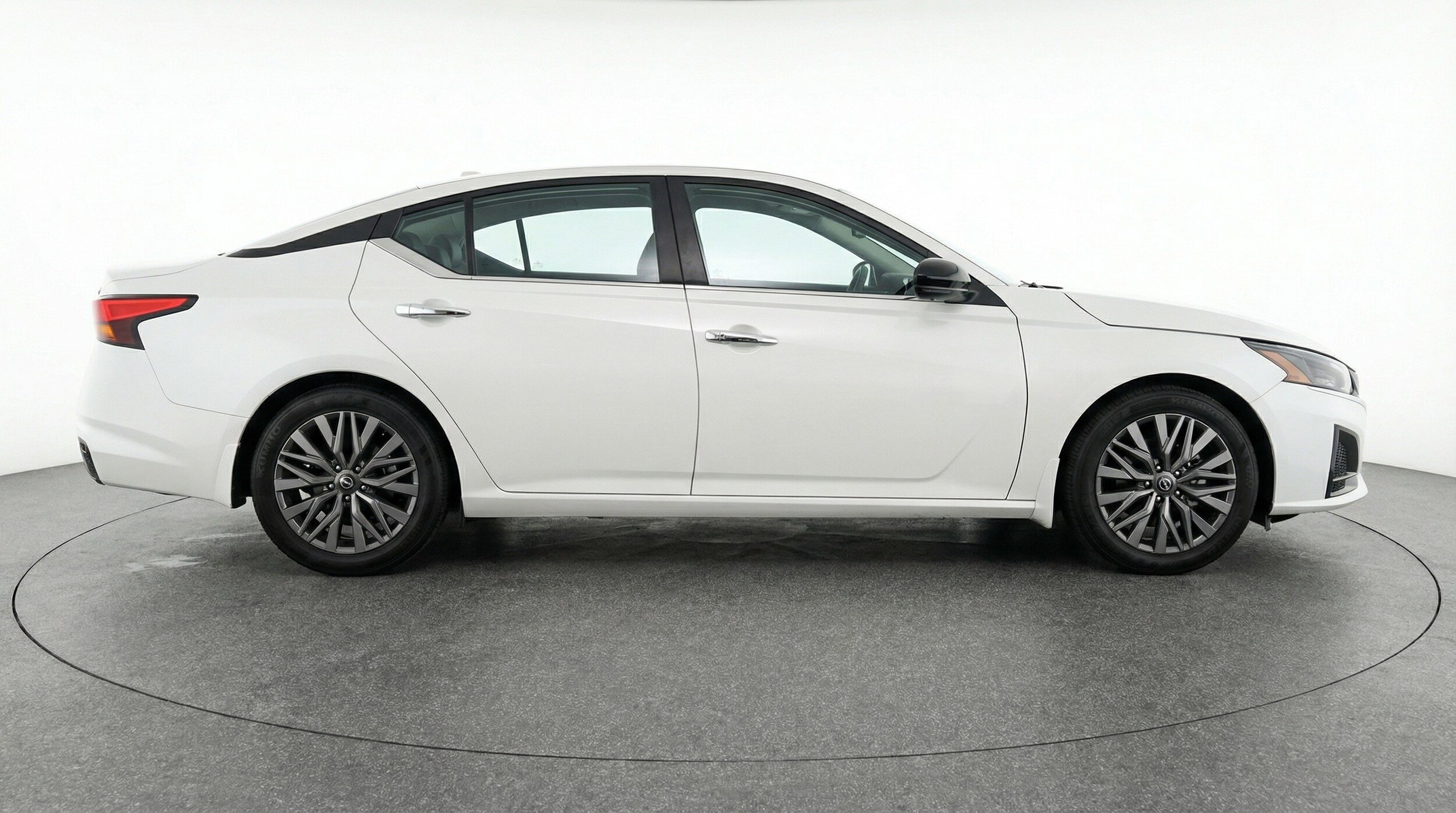 Thumbnail: 2025 Nissan Altima - 11