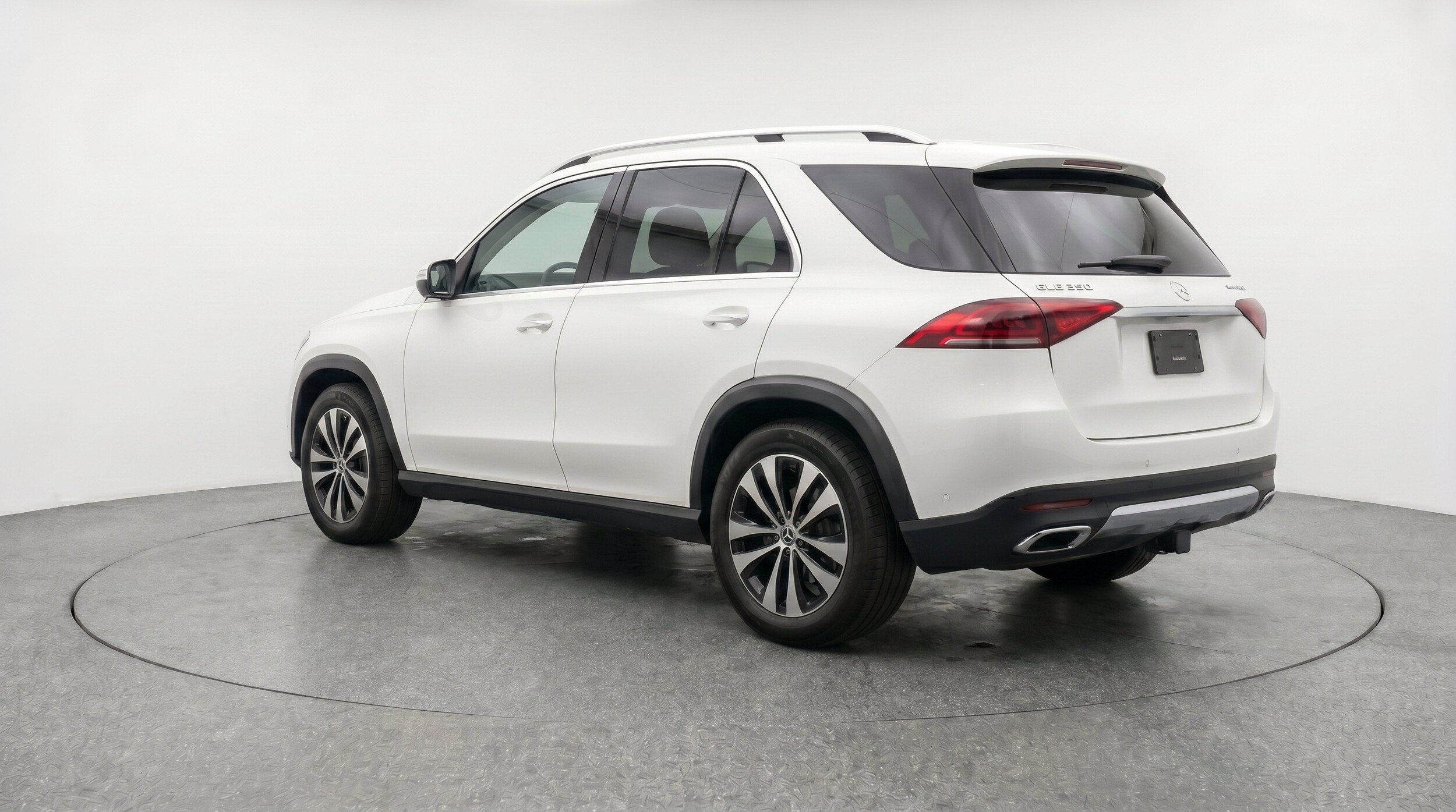 Thumbnail: 2026 Mercedes-Benz GLE - 6
