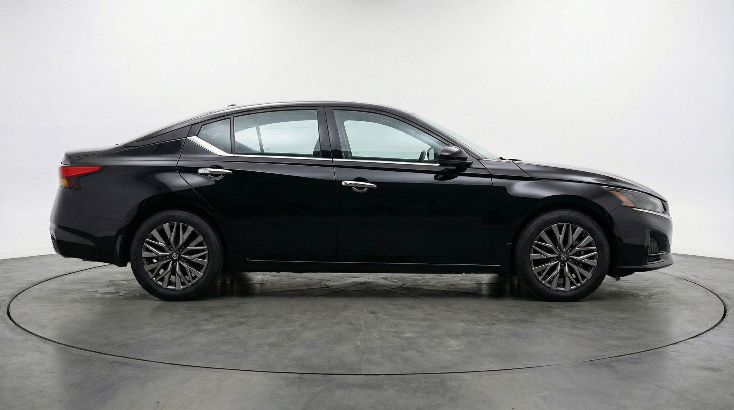 Thumbnail: 2025 Nissan Altima - 11