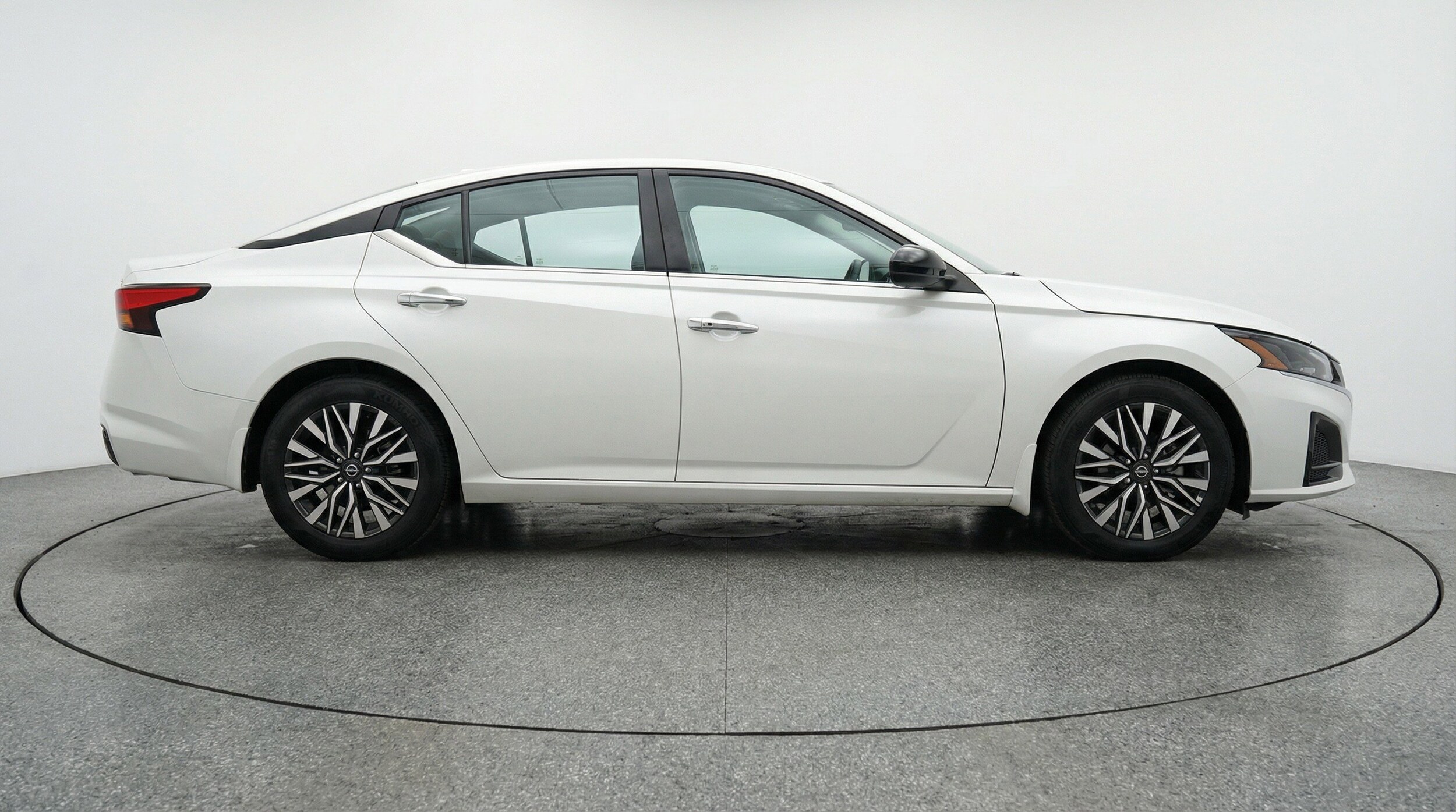 Thumbnail: 2025 Nissan Altima - 11