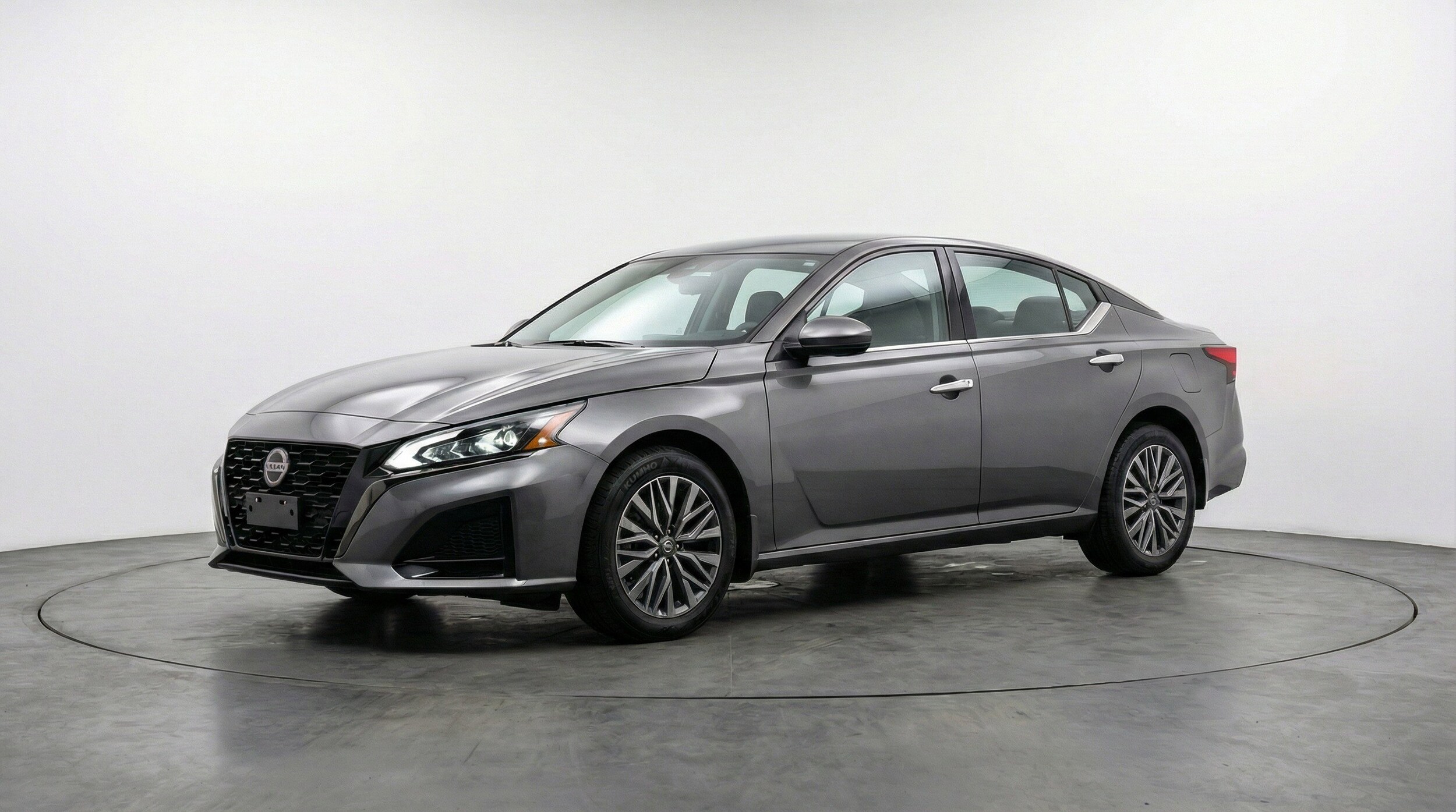 Thumbnail: 2025 Nissan Altima - 3