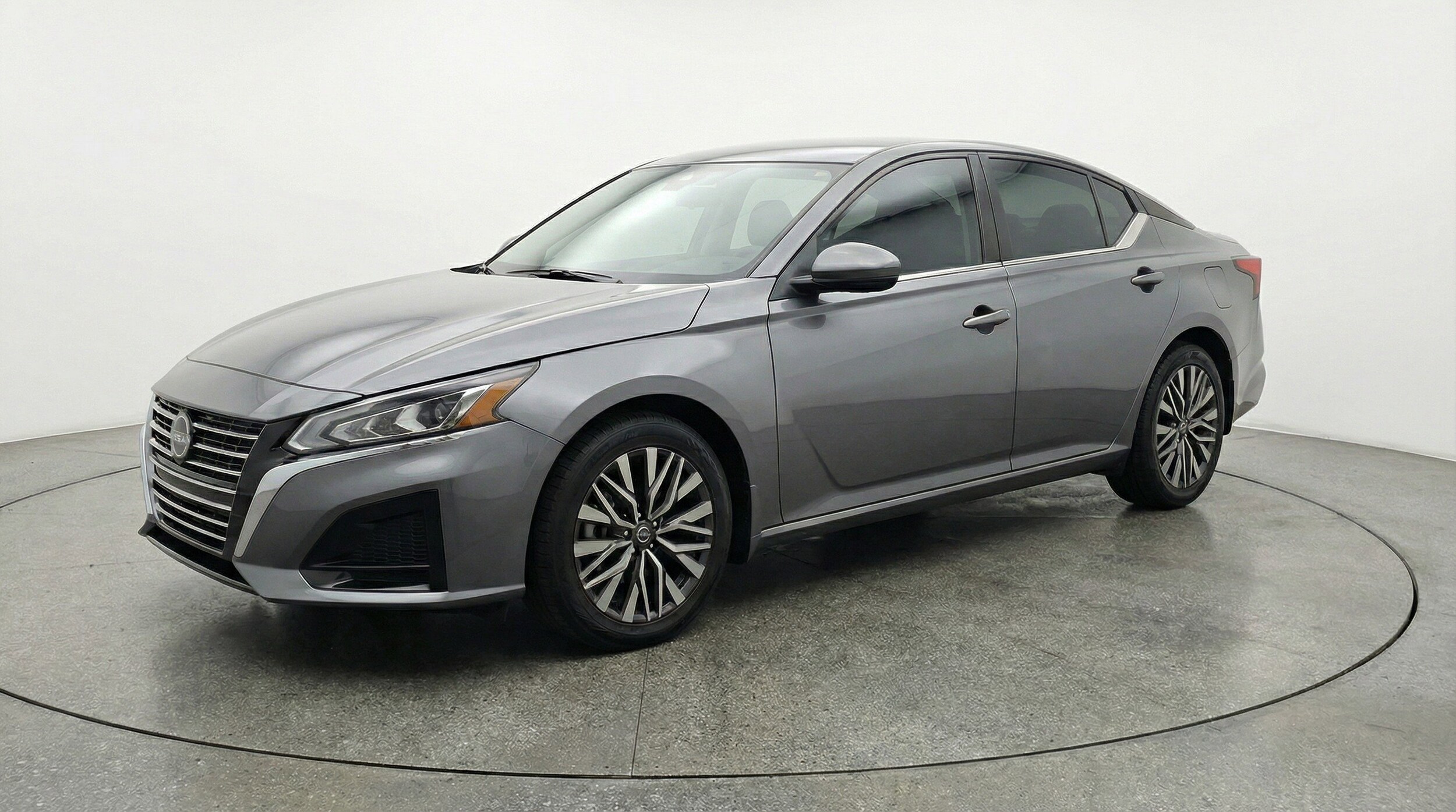 Thumbnail: 2025 Nissan Altima - 3