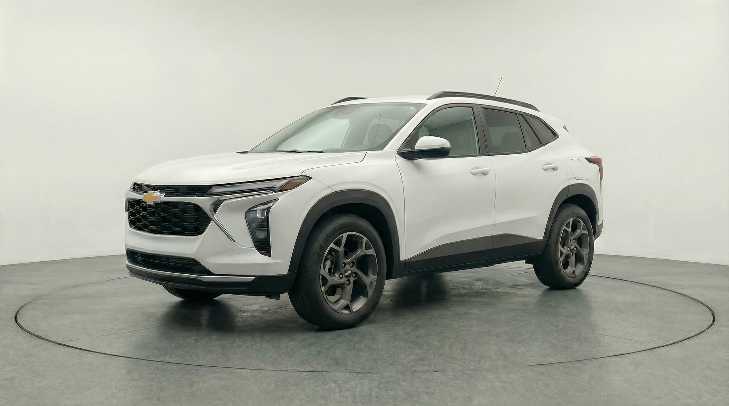 Thumbnail: 2025 Chevrolet Trax - 3