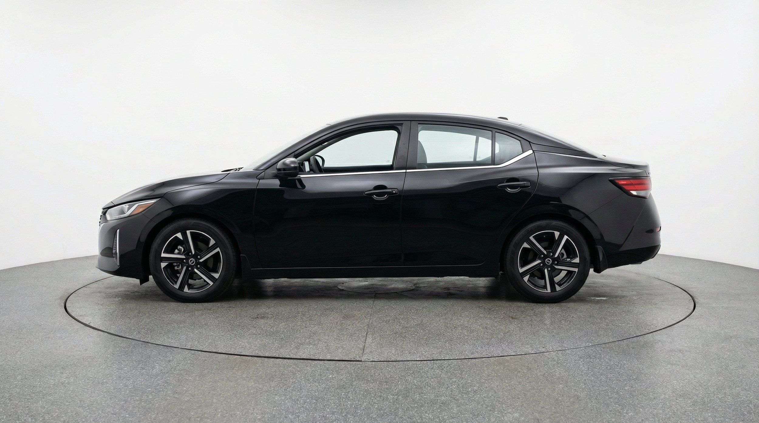 Thumbnail: 2025 Nissan Sentra - 5