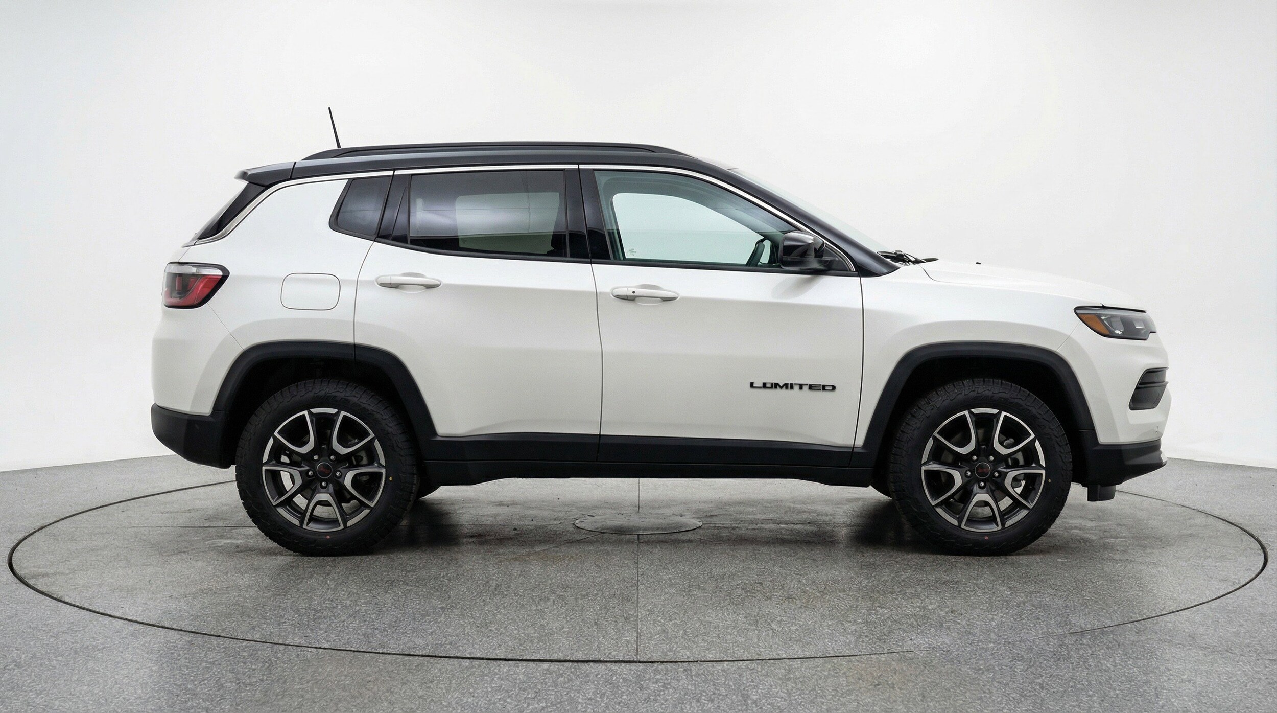 Thumbnail: 2025 Jeep Compass - 11