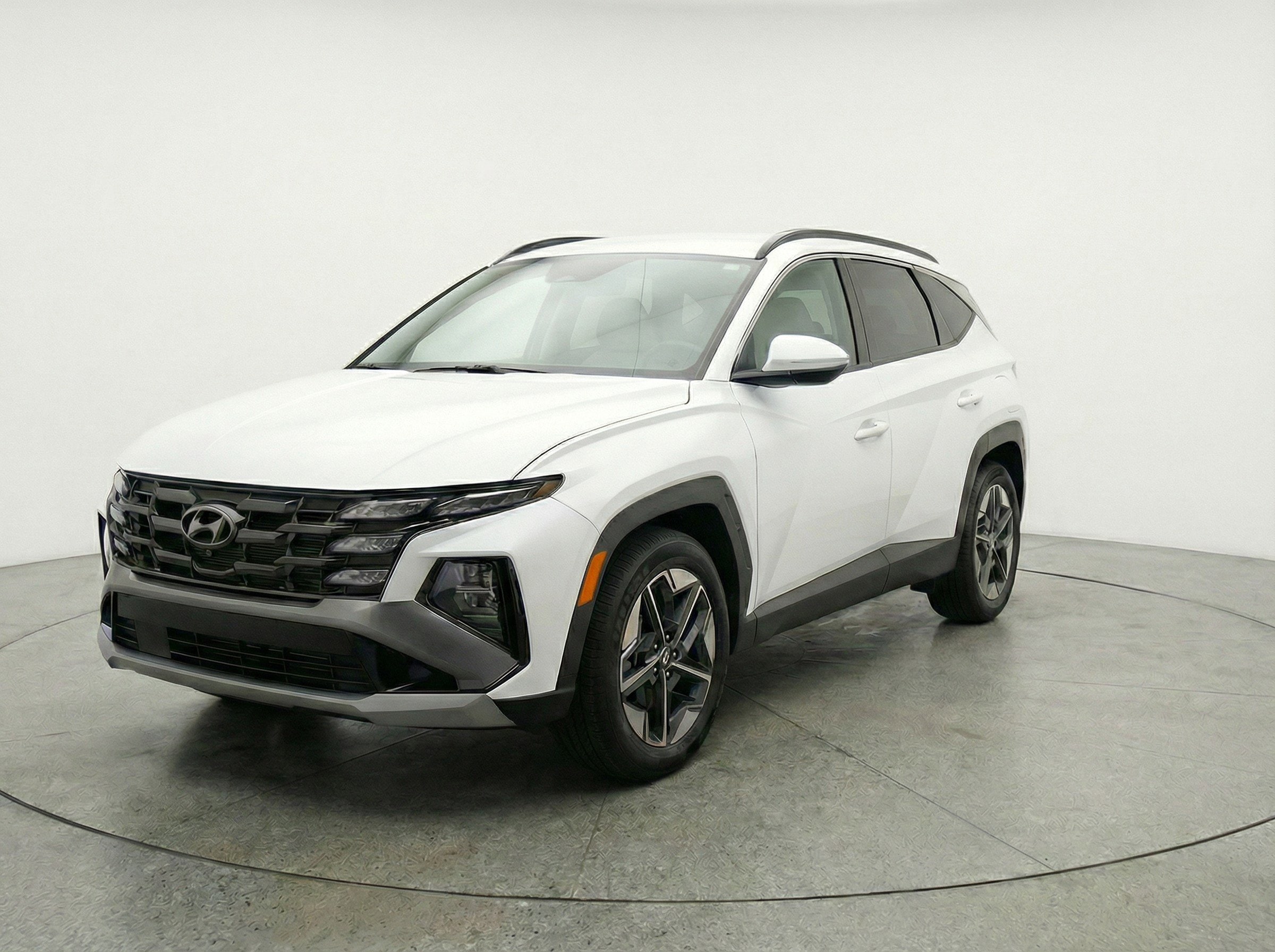 Thumbnail: 2025 Hyundai Tucson - 3