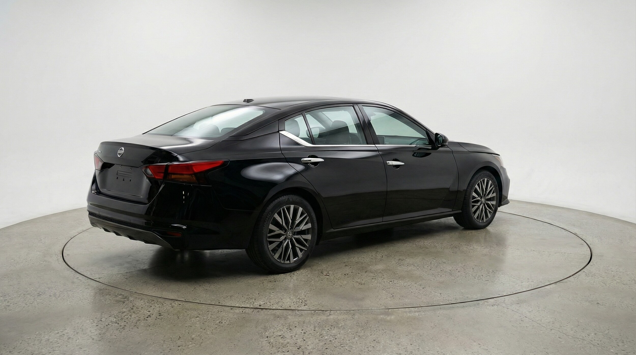 Thumbnail: 2025 Nissan Altima - 7