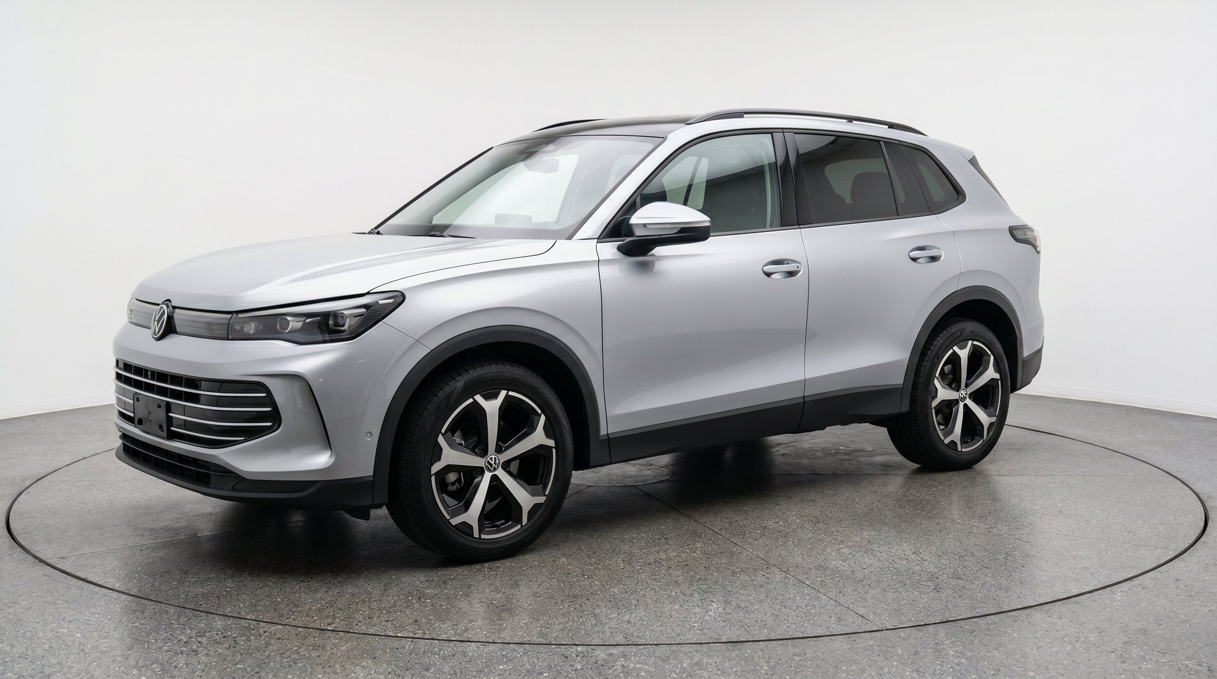 Thumbnail: 2026 Volkswagen Tiguan - 3
