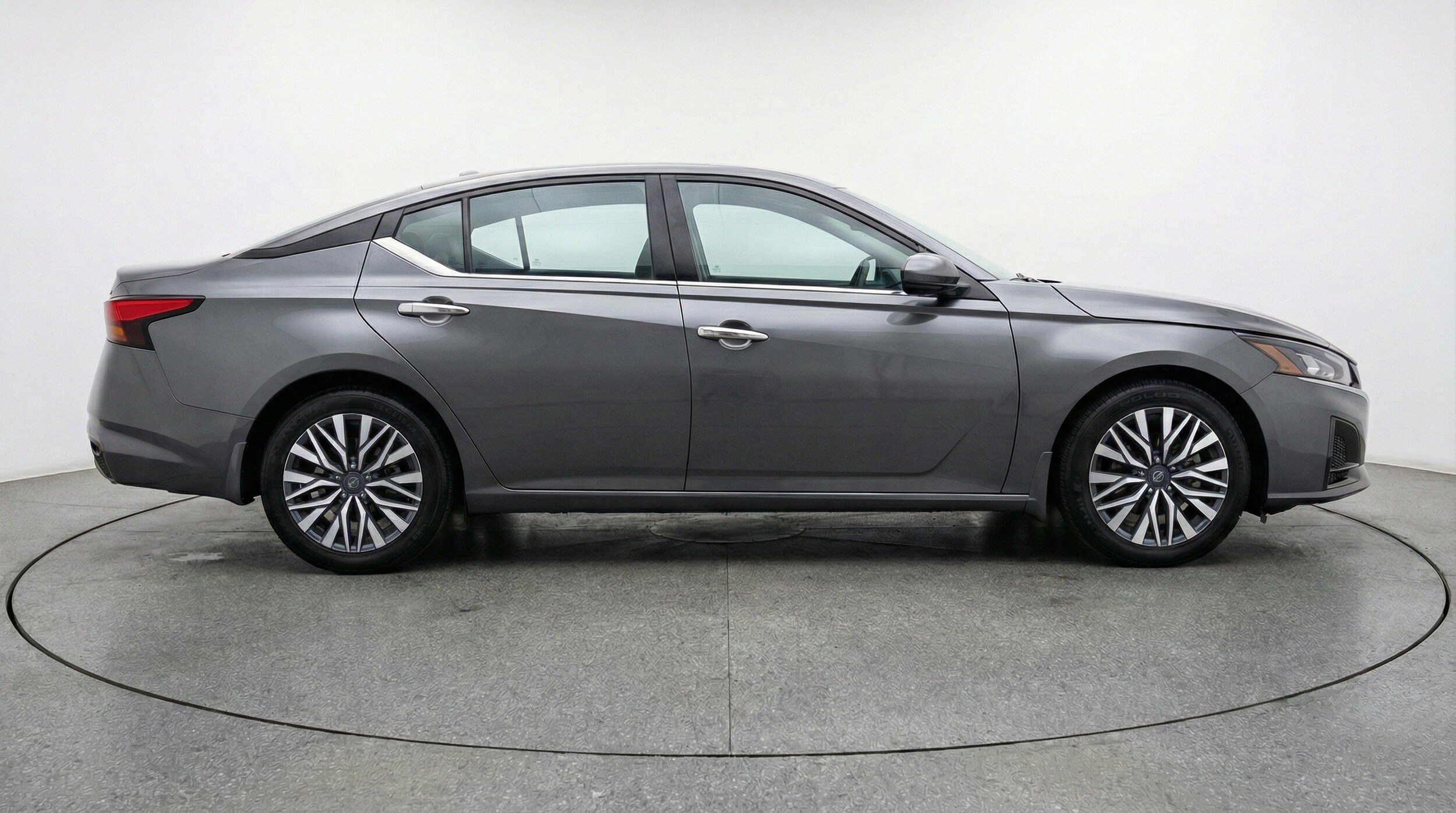 Thumbnail: 2025 Nissan Altima - 11