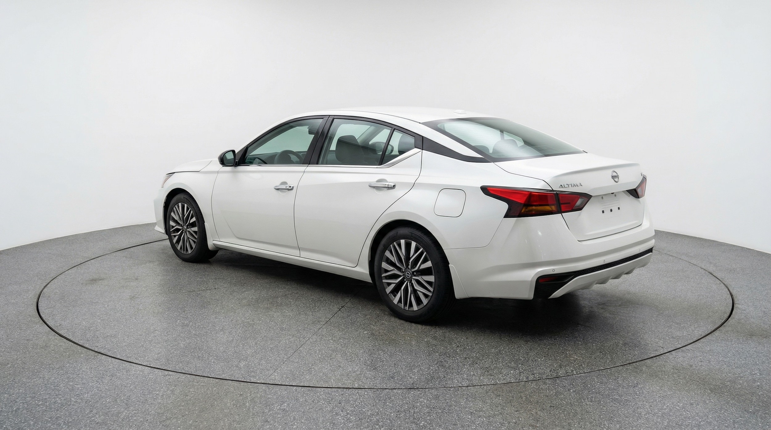 Thumbnail: 2025 Nissan Altima - 5