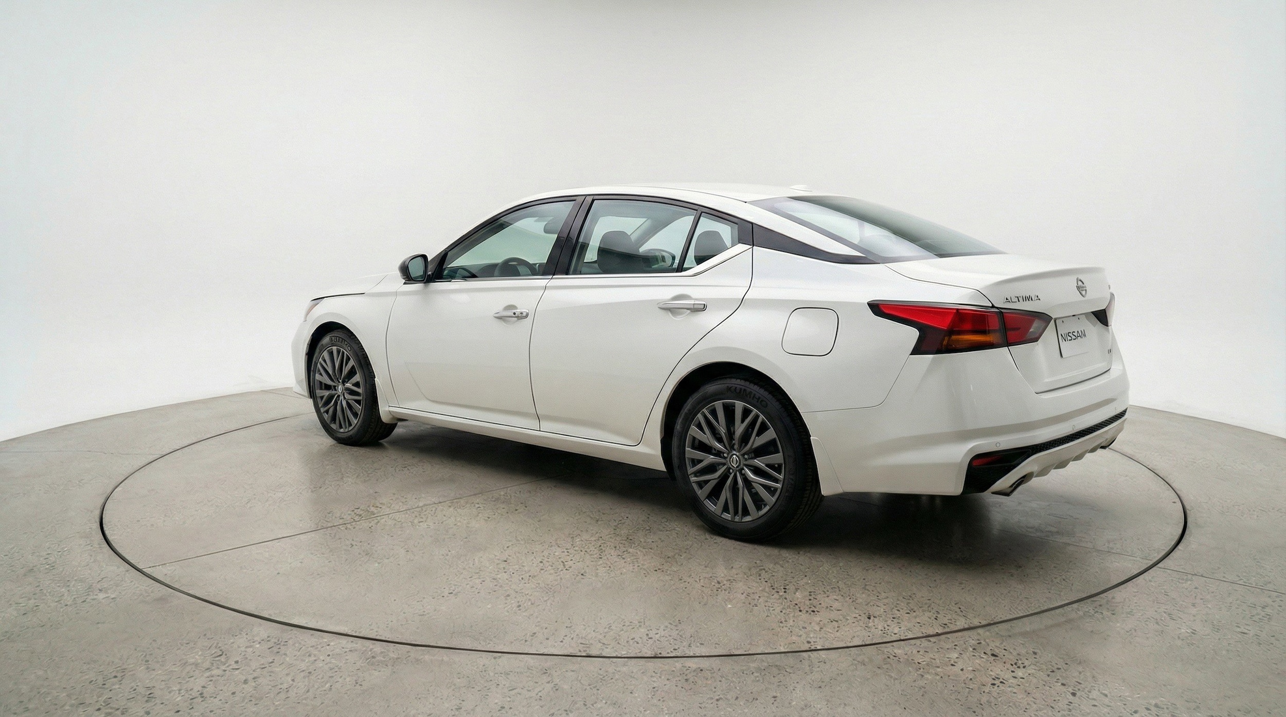 Thumbnail: 2025 Nissan Altima - 6