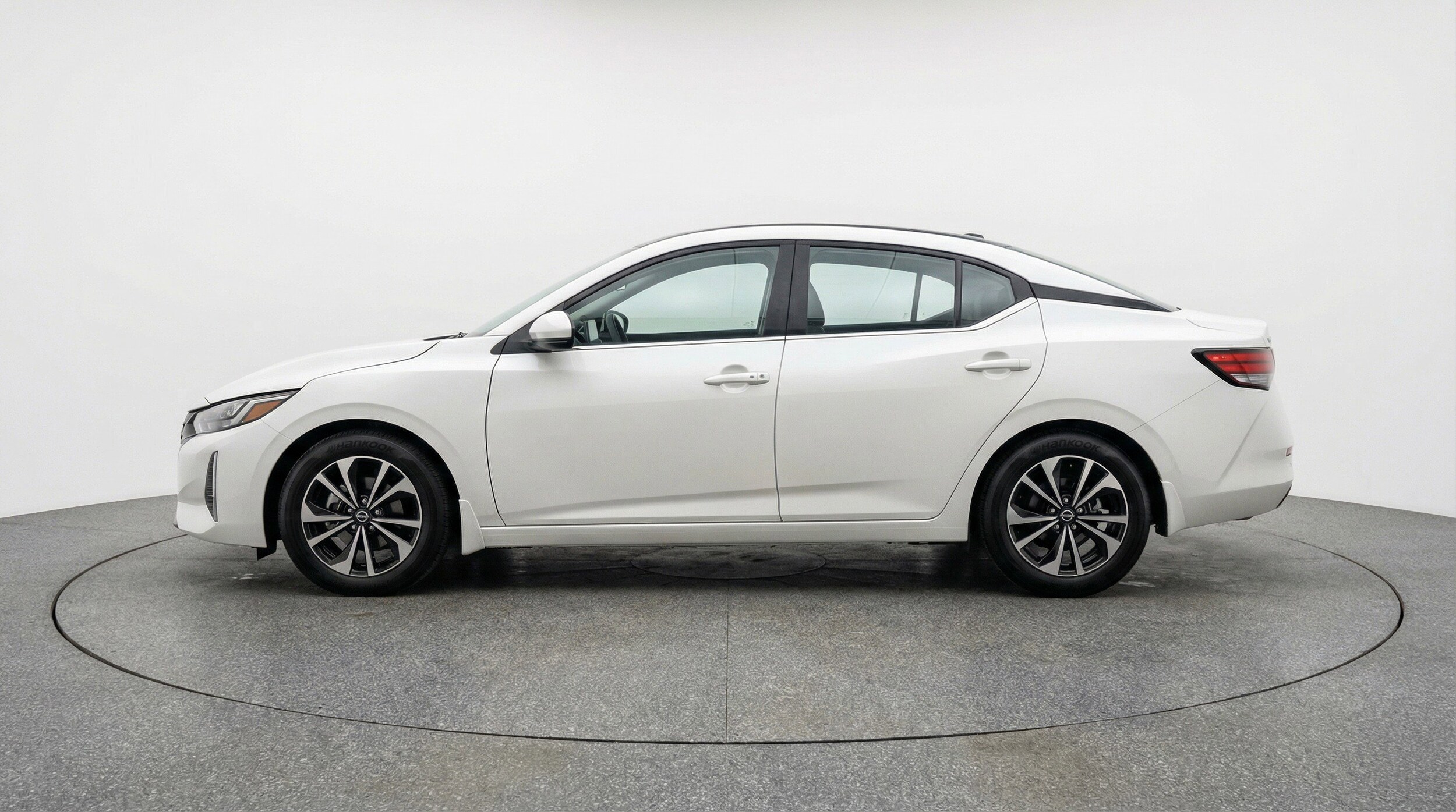 Thumbnail: 2025 Nissan Sentra - 5